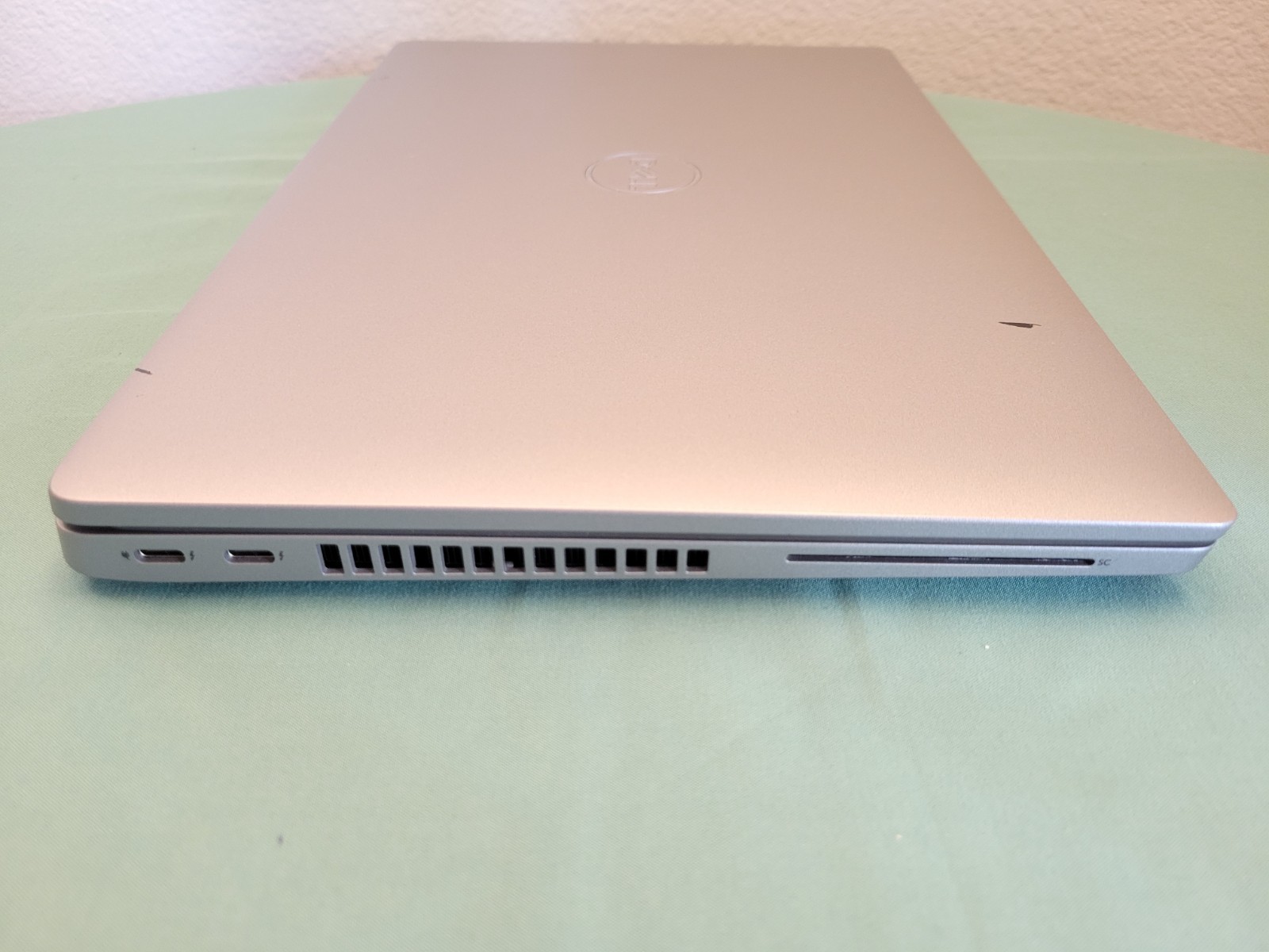 Dell Latitude 5430 14″ i5-1235U 16GB RAM NO SSD/OS