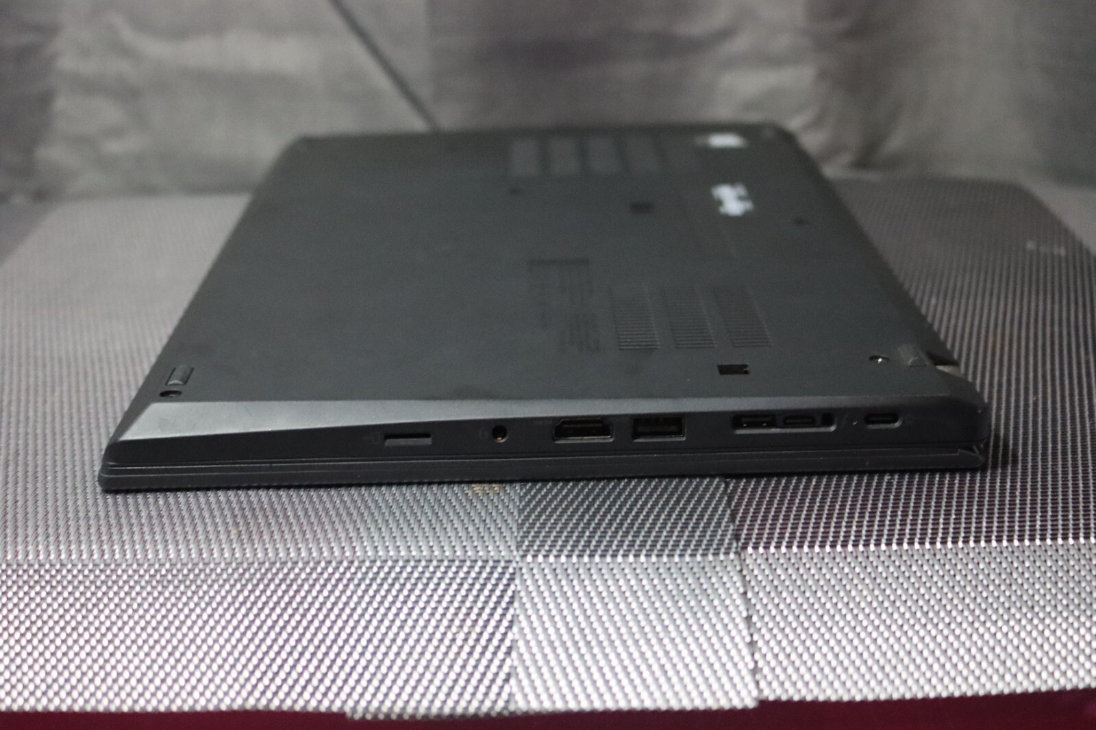 Lenovo Thinkpad T490 14 in (SSD,Intel Core i5 8th Gen.)