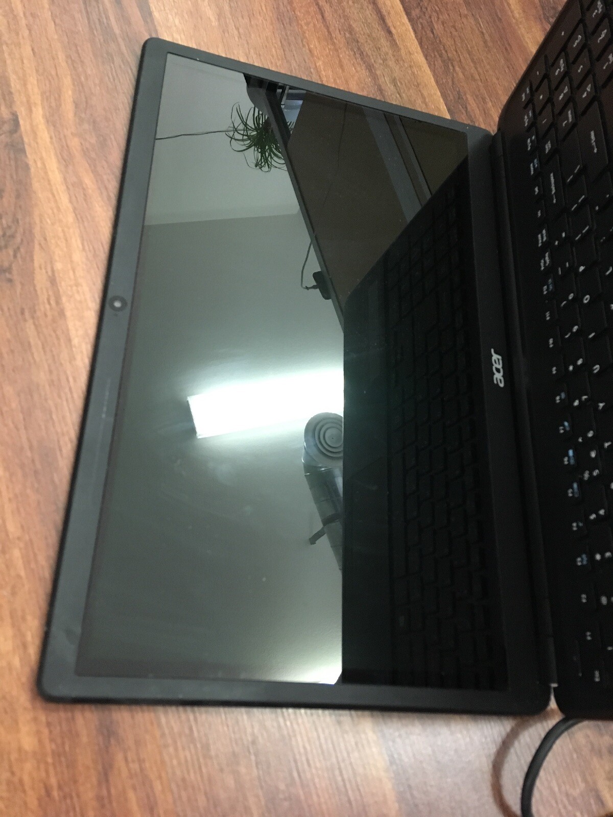 acer Aspire E1 V5WE2 /Intel Pentium 3556 1.7 /4GB RAM/750 HDD For Part