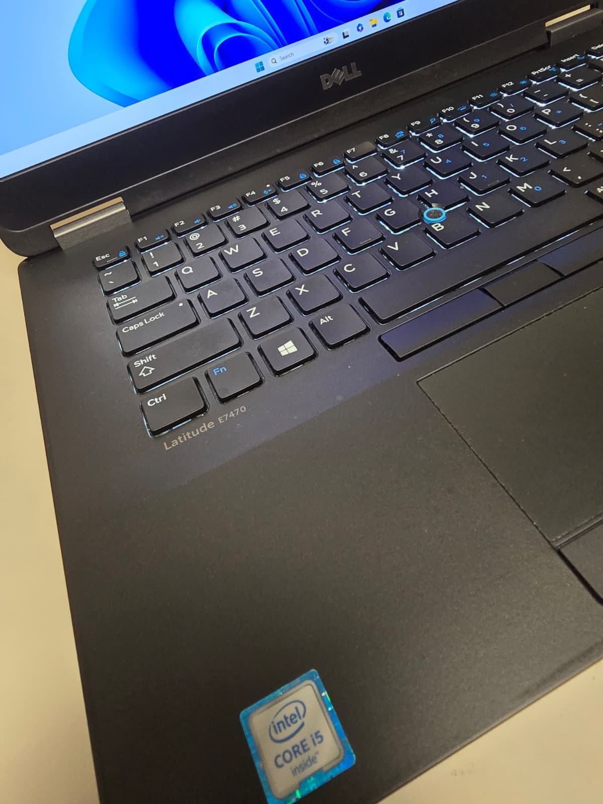 Dell Latitude E7470 | i5 6th Gen 8GB RAM 256GB NVMe SSD | FHD Backlit Win 11 Pro