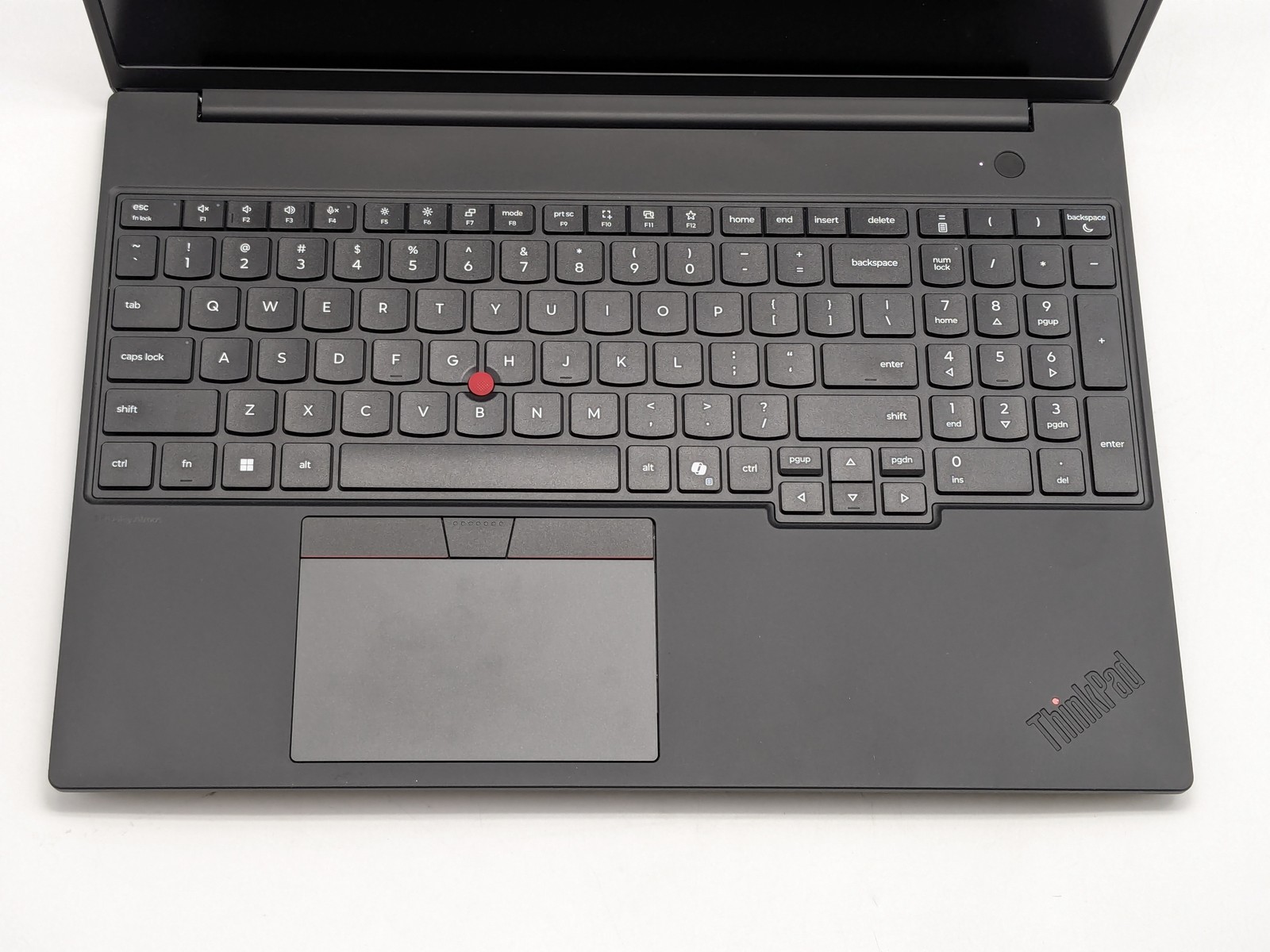 Lenovo ThinkPad P16s Gen 5 16″ Ultra 9 386H 64GB DDR5 2TB SSD RTX PRO 2000 No OS