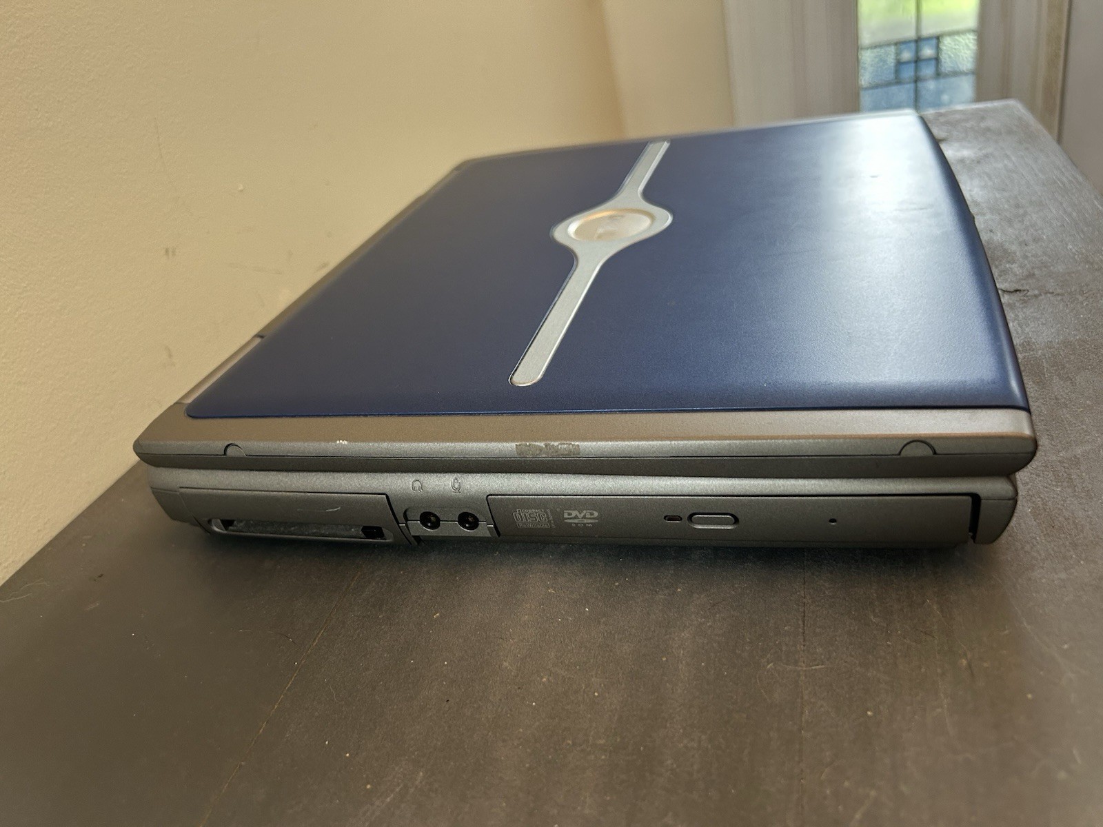 Dell Inspiron 5150 Laptop Intel Pentium 4 Untested No Charger