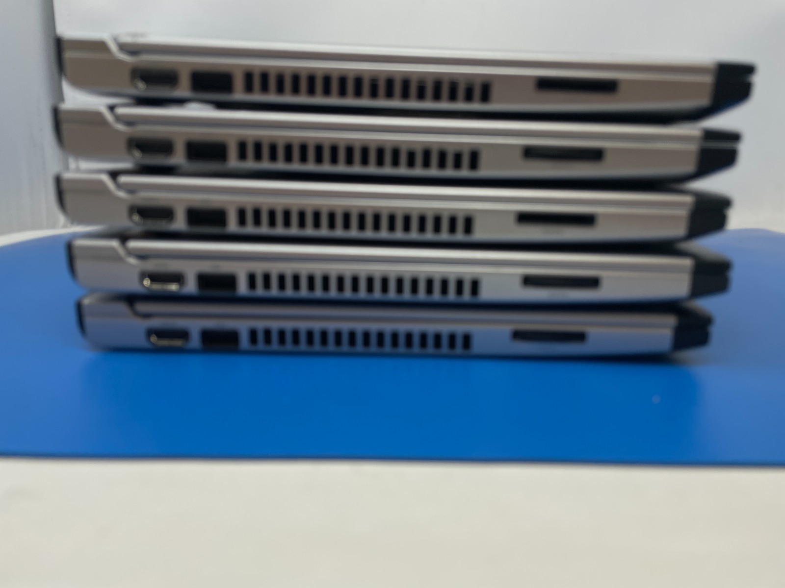 FOR PARTS: 5 Dell Latitude 3330 Intel Celeron 1007U 2GB RAM 320 GB HDD