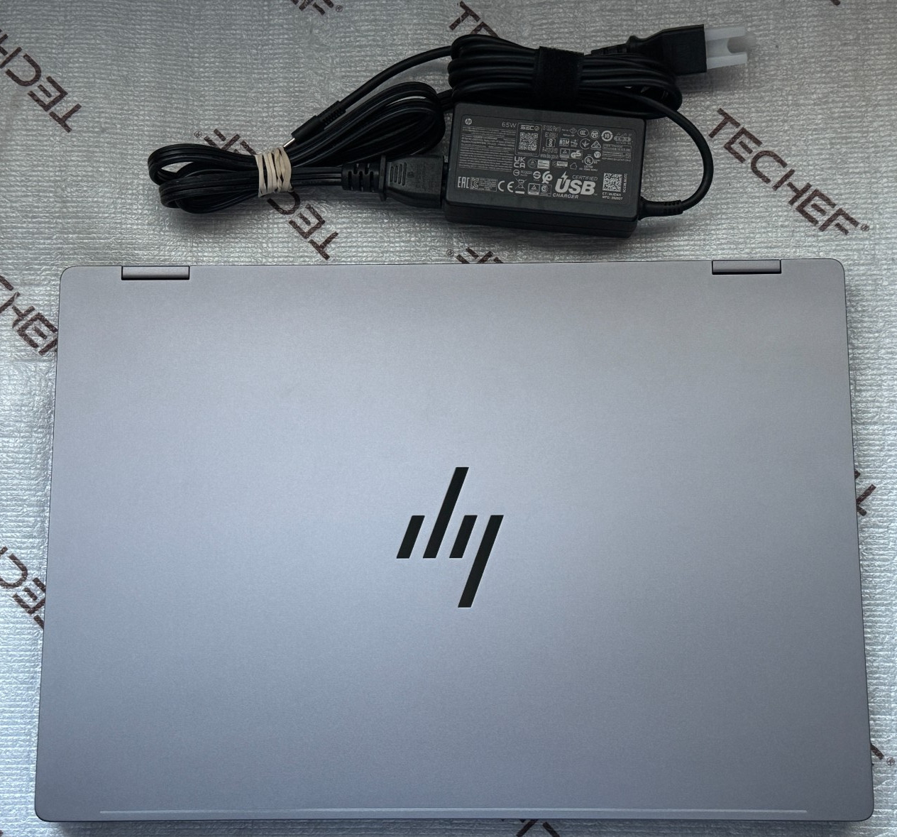 HP OmniBook X Flip 2-in-1 16″ 2K Touch Laptop Ryzen 5 220 8GB 512GB 16-be0003dx