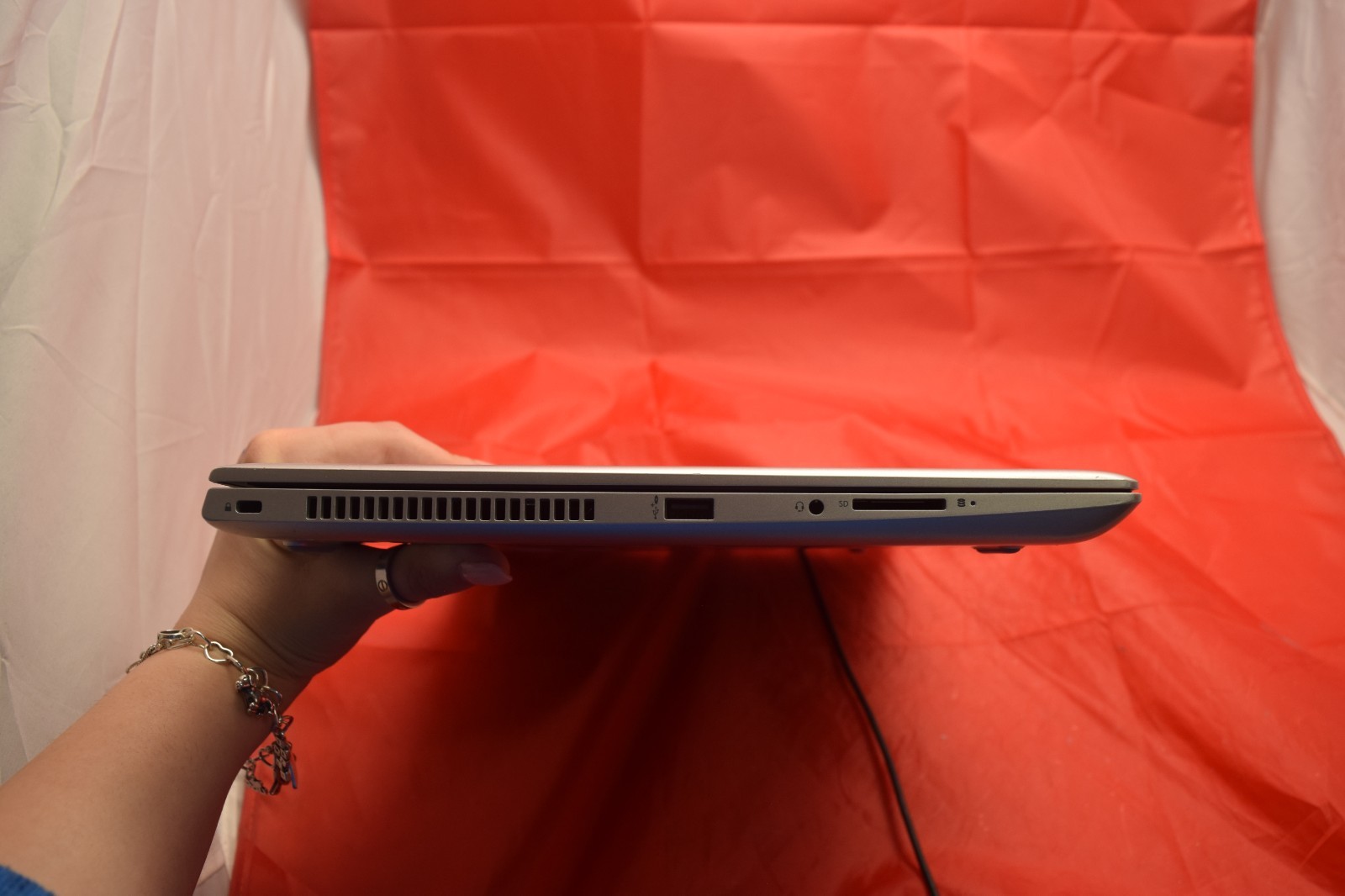 HP ProBook 450 G5 Laptop NO MEMORY NO HARDRIVE NO OS