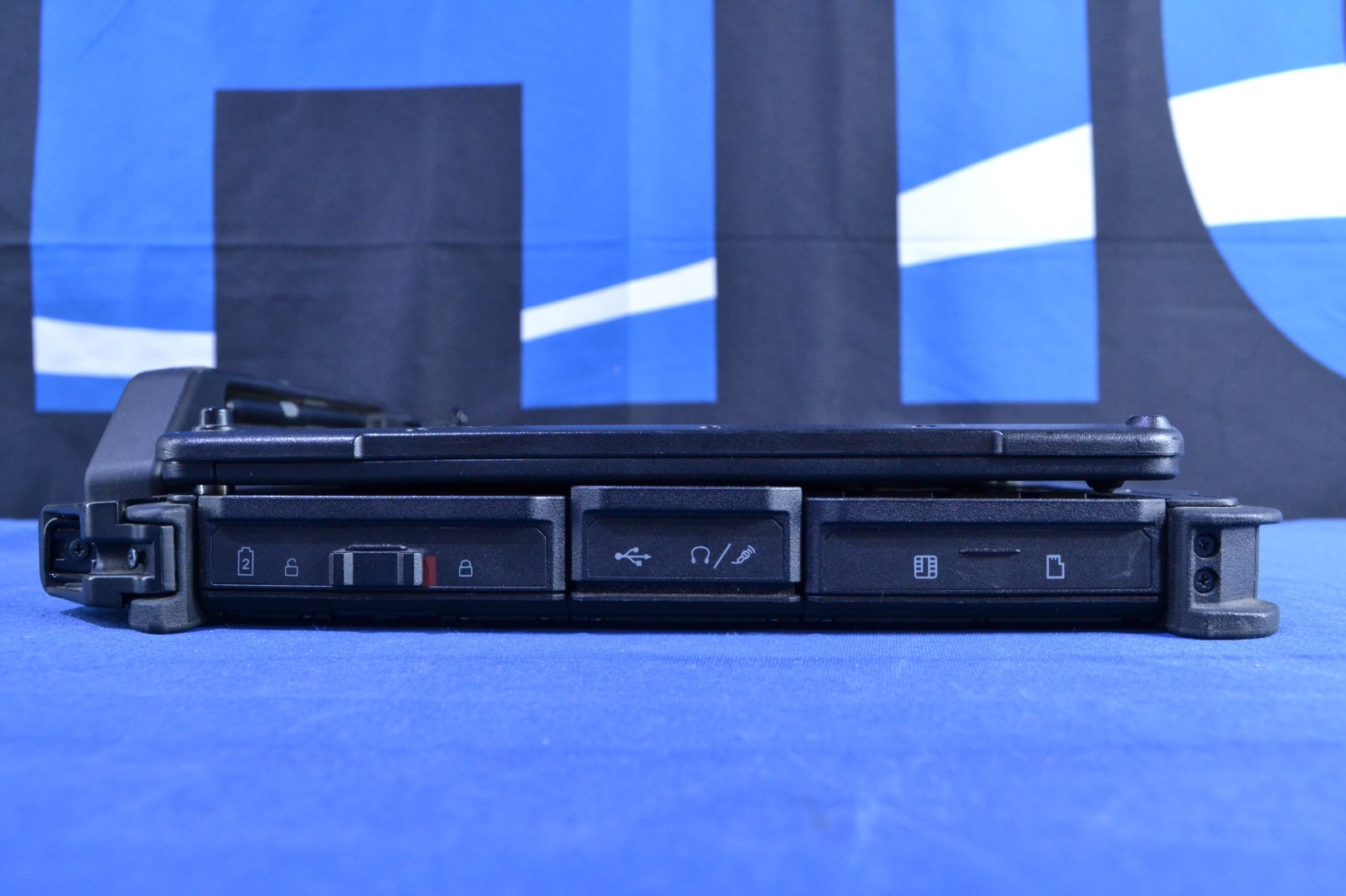 Getac V110 G3 Rugged Laptop i7-6600U/ 8GB/ No HDD/ No OS (J111204)