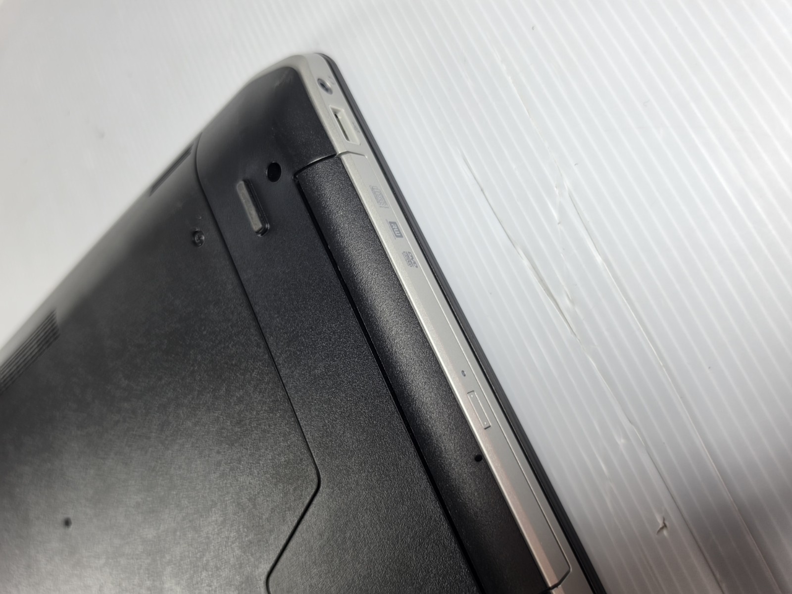 DELL Latitude E5520 15.6″ FHD i7-2640M@2.80GHz 8GB RAM 128GB SSD Windows