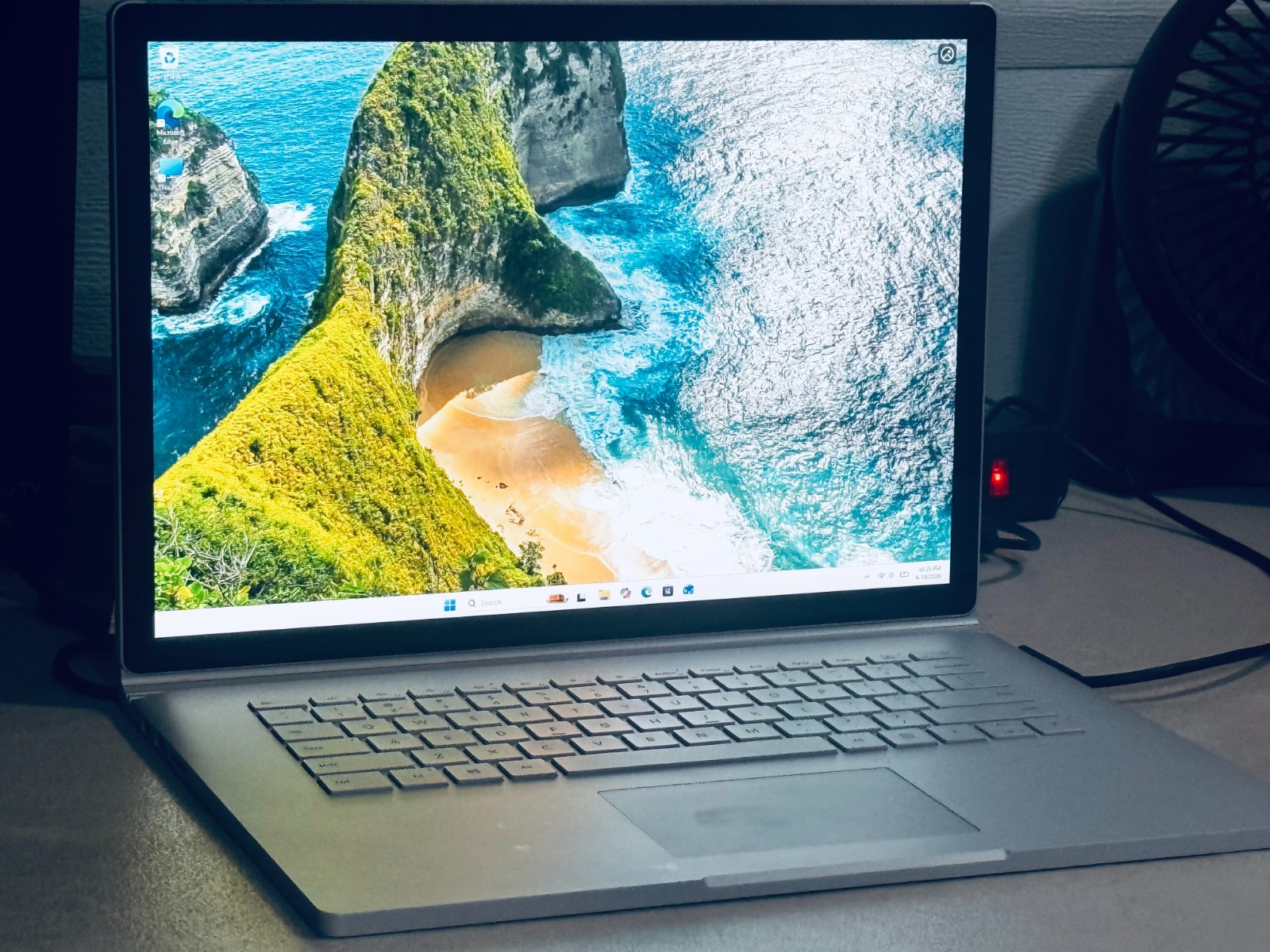Microsoft Surface Book 3 Touch-Intel i7 1065G7-32GB RAM-512GB-6GB GTX 1660-READ