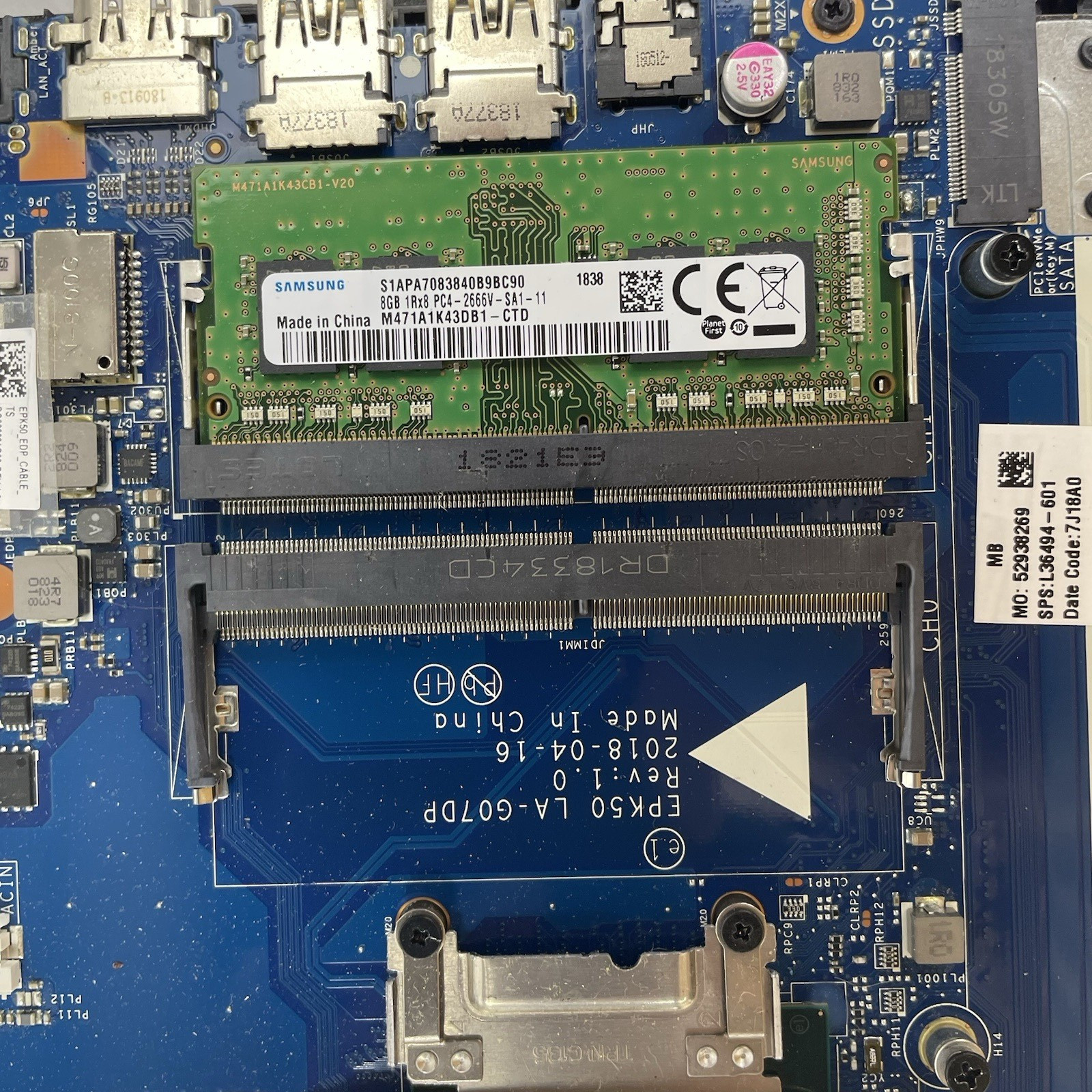 HP 15-da0073ms 15.6″ i5-7200U 2.50 GHz 8 GB RAM No SSD/OS/Battery – Bad Bottom
