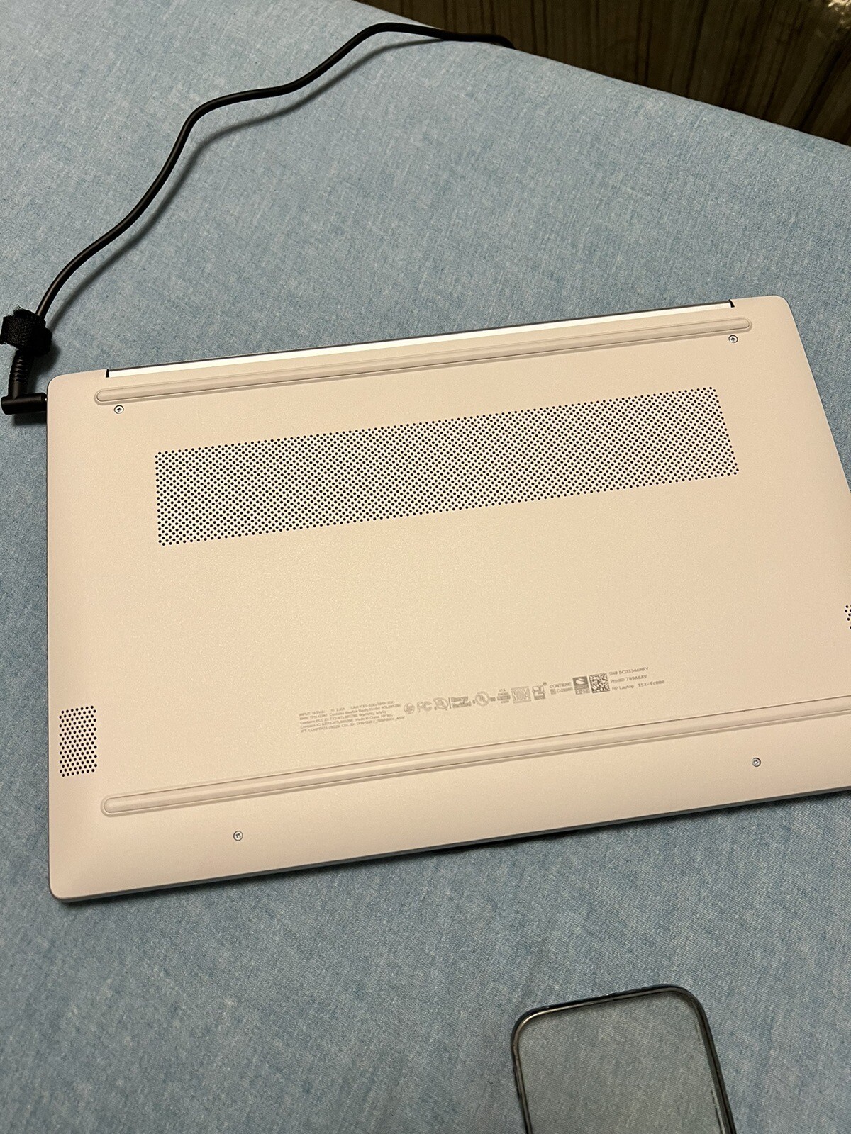 HP Laptop 15z-fc000, 15.6″