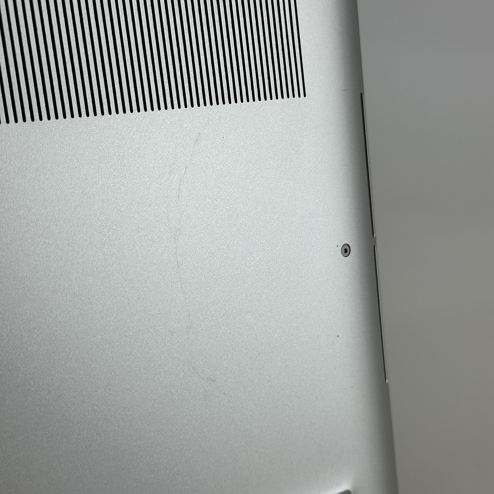 Dell XPS 15 9520 FHD+ 2.5 GHz i9-12900HK 32GB 1TB SSD NVIDIA RTX 3050 Ti Good