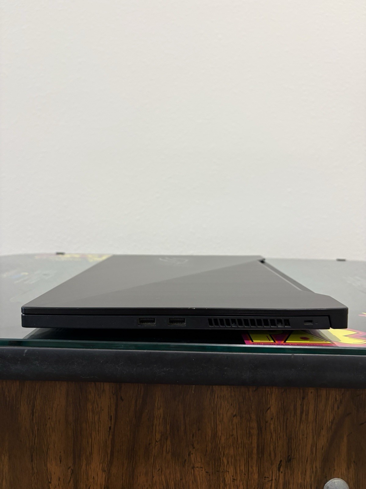 ASUS ROG Zephyrus G15 GA502DU Laptop Ryzen 7 3750H, GTX 1660 Ti Max-Q, 16GB RAM