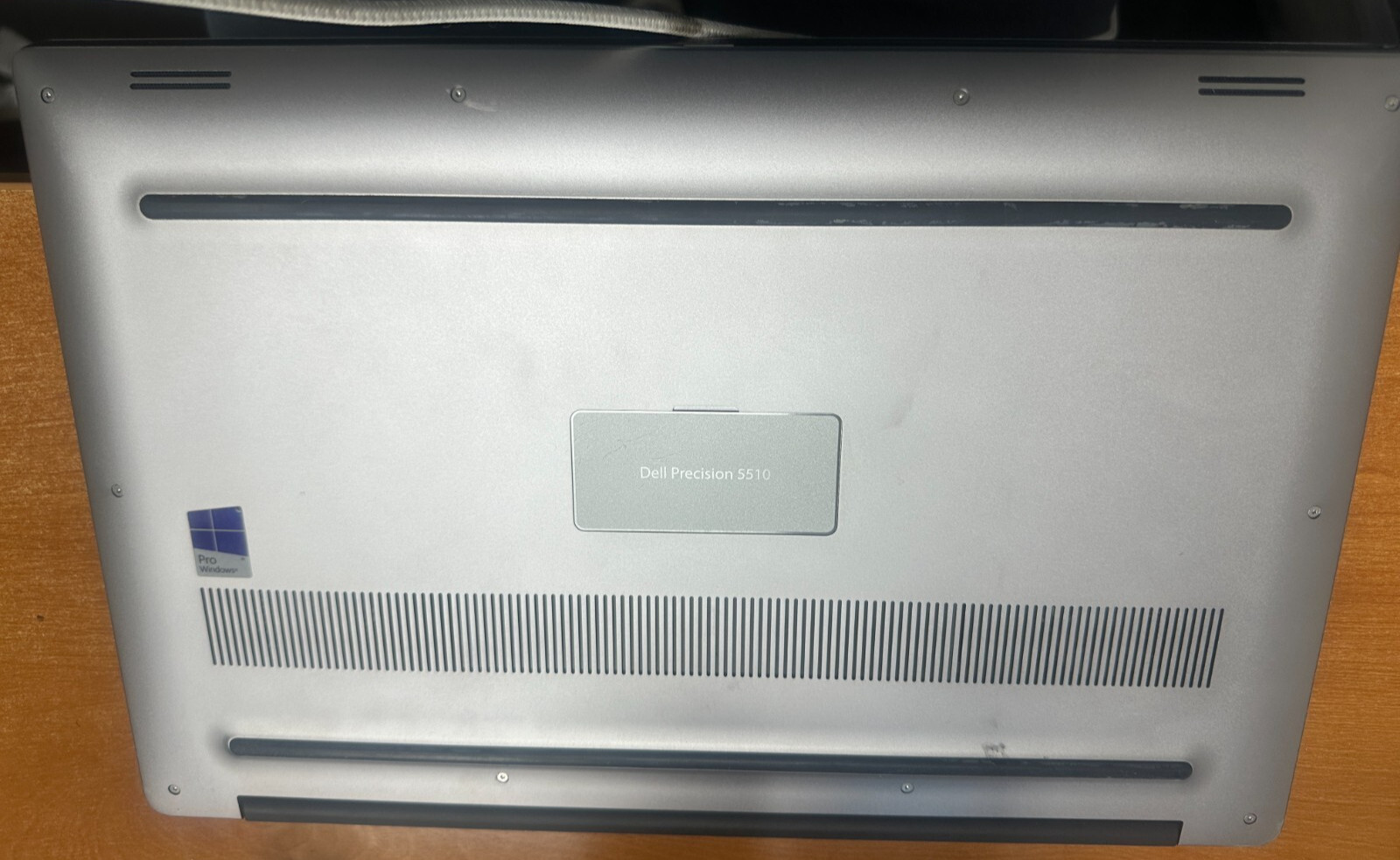 Dell Precision 5510 15.6″ Intel I7-6700HQ 2.6GHZ 2GB RAM 512gb SSD Win 10 pro