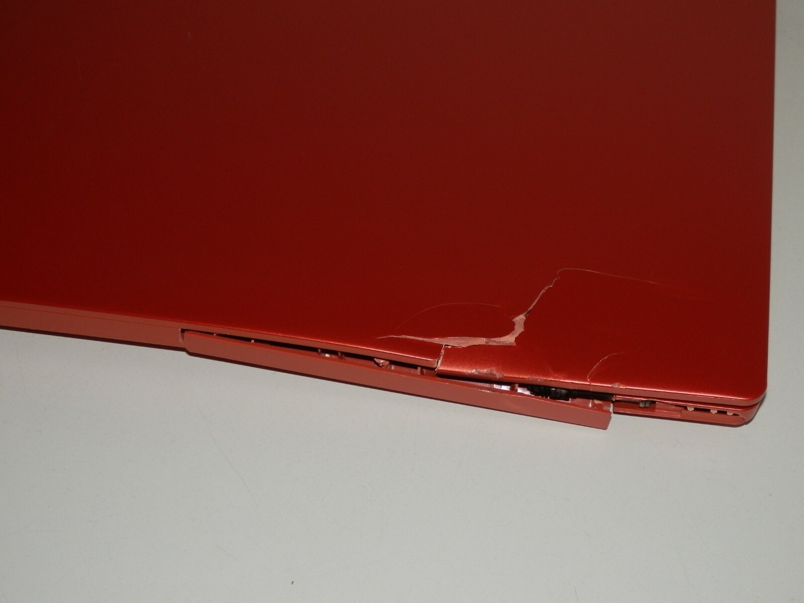 Lenovo IdeaPad 1 14IGL05, Intel Pentium N5030, 4GB Ram, 14″ inch, for parts faulty
