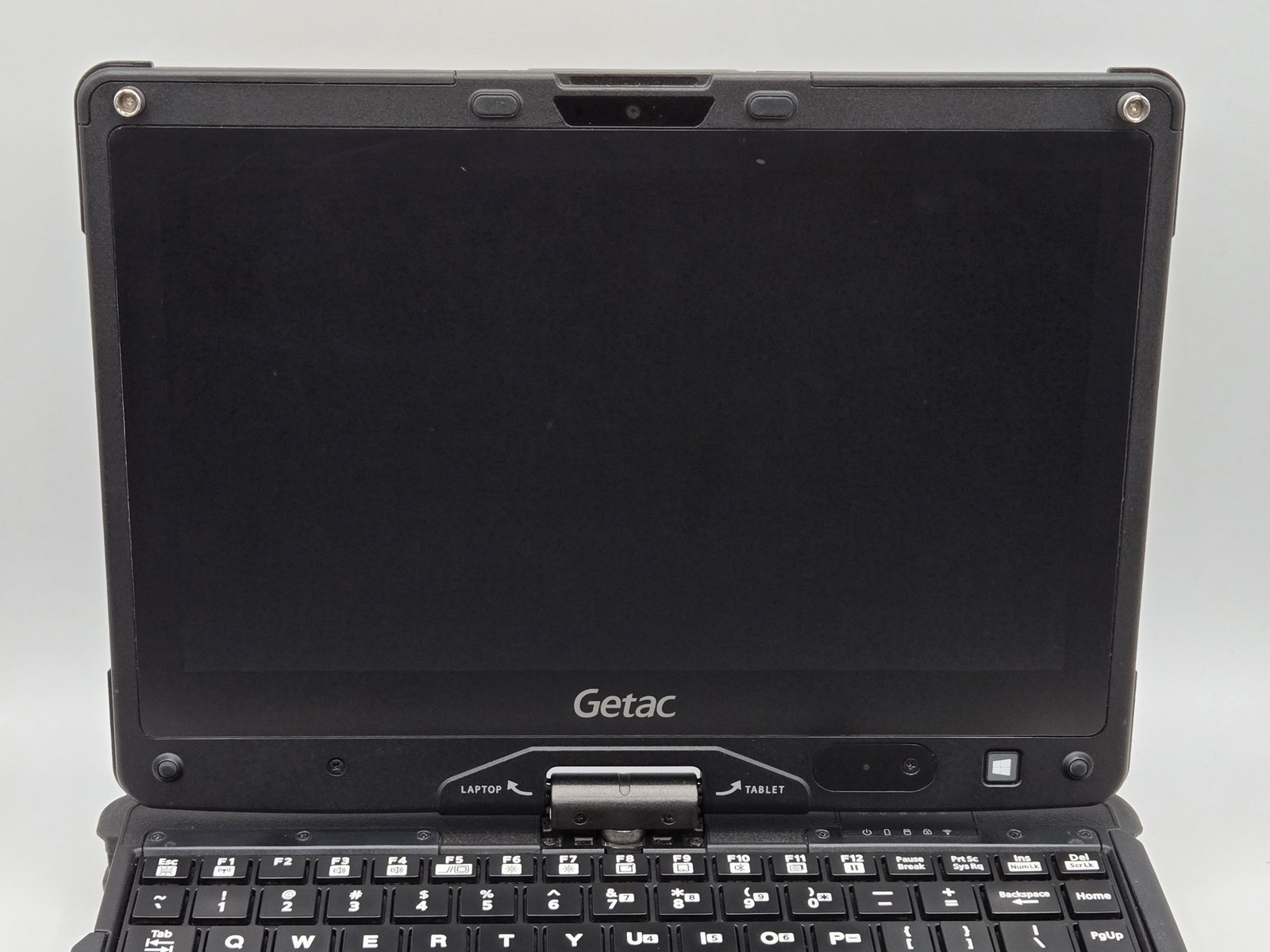 Getac V110G4 2-in-1 11″ HD Touch I5-7200U 256GB 8GB W10P Webcam Backlit Stylus