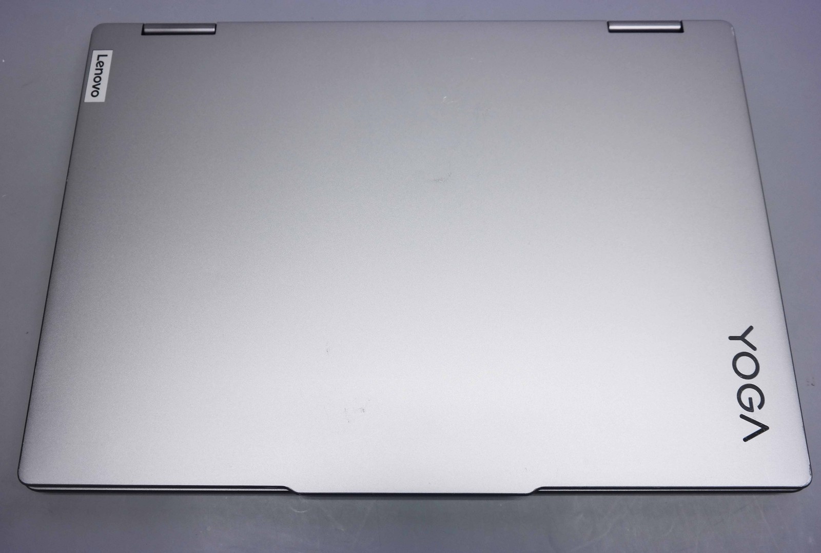 Lenovo Yoga 7 2-in-1 14″ AMD Ryzen 5 8640HS 8GB 512GB SSD