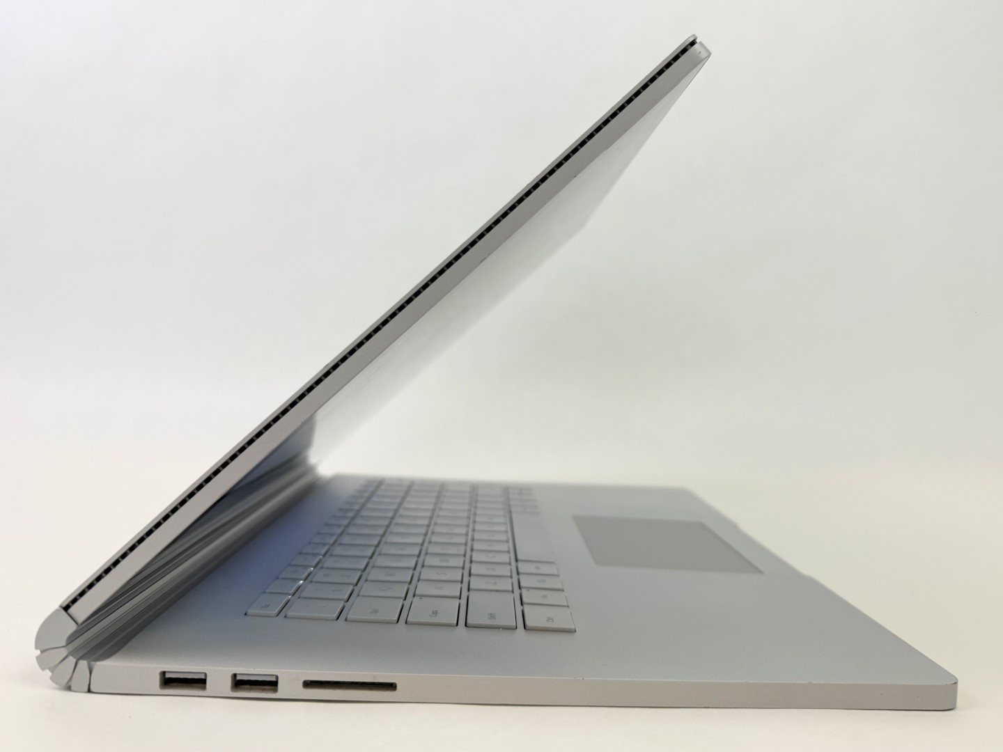 Microsoft Surface Book 3 1899 15″ Touch i7-1065G7 32GB 512GB GTX 1660 W11H