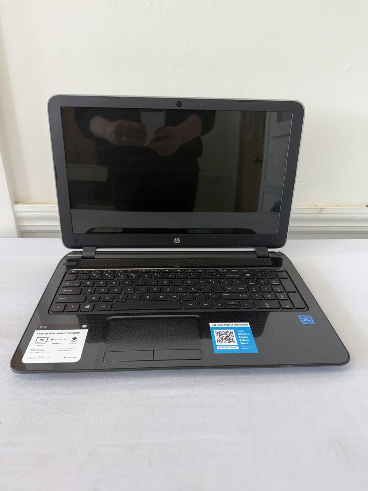HP Notebook 15 Laptop – Intel Pentium N3540 -Good Screen – RAM 4GB – Read Desc