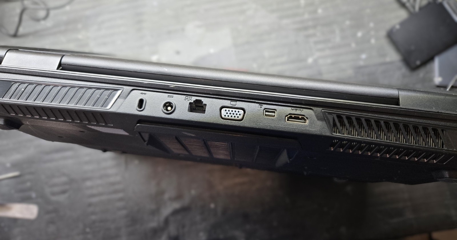MSI GT70-2PE | i7-4930MX | 32GB RAM | 1TB HDD + 2 × 128GB mSATA | GTX 880M