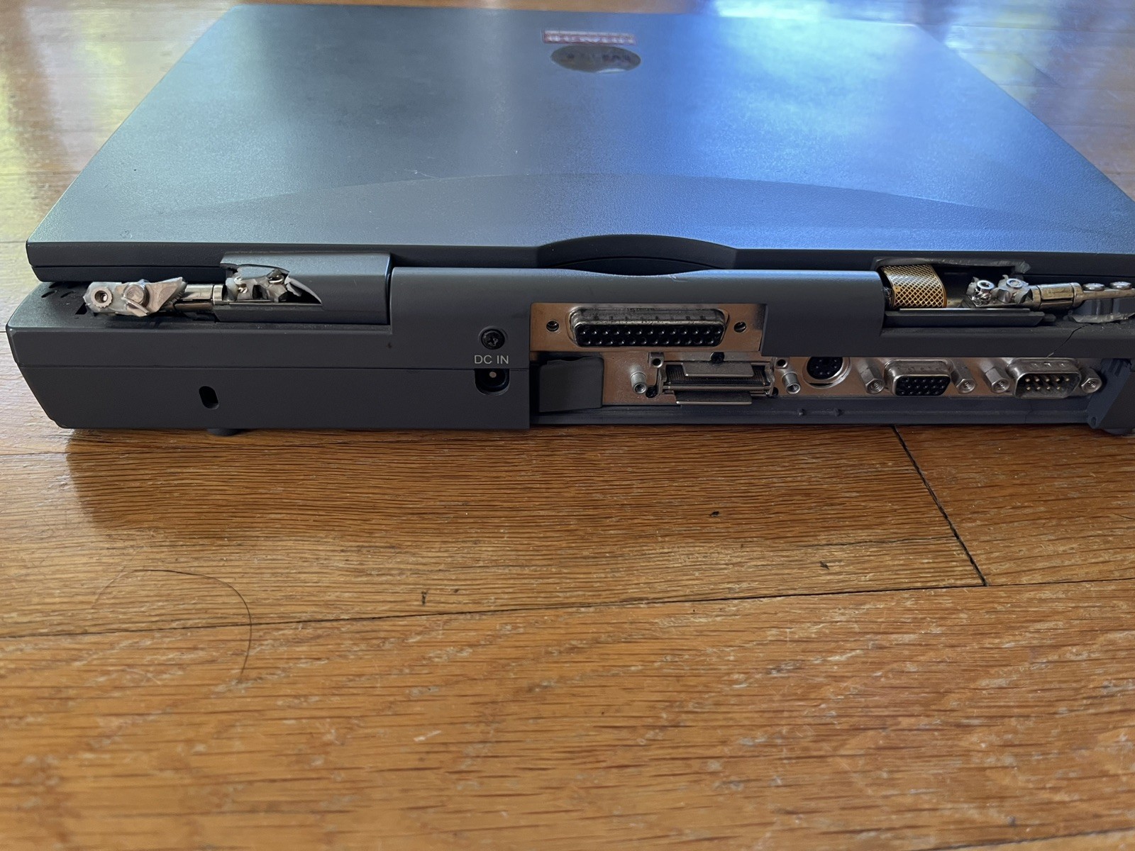 Vintage Hitachi VisionBook Laptop Plus 4000 series Model # 4360X