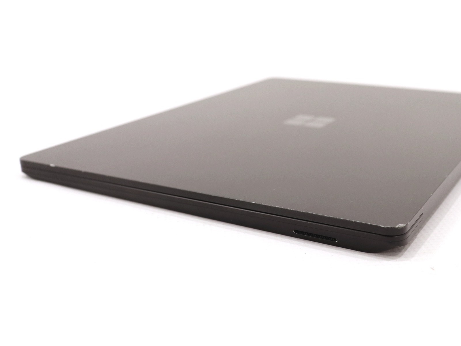 Microsoft Surface Laptop 5 13.3″ Touch 1951 i7-1245U 16GB 256GB NVMe Win 11 Pro