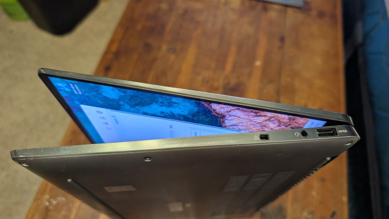 Dell Latitude 9520 2-in-1 11th Gen I7-1185G7 16GB DDR4 256GB NVMe 15″ Touch BIOS