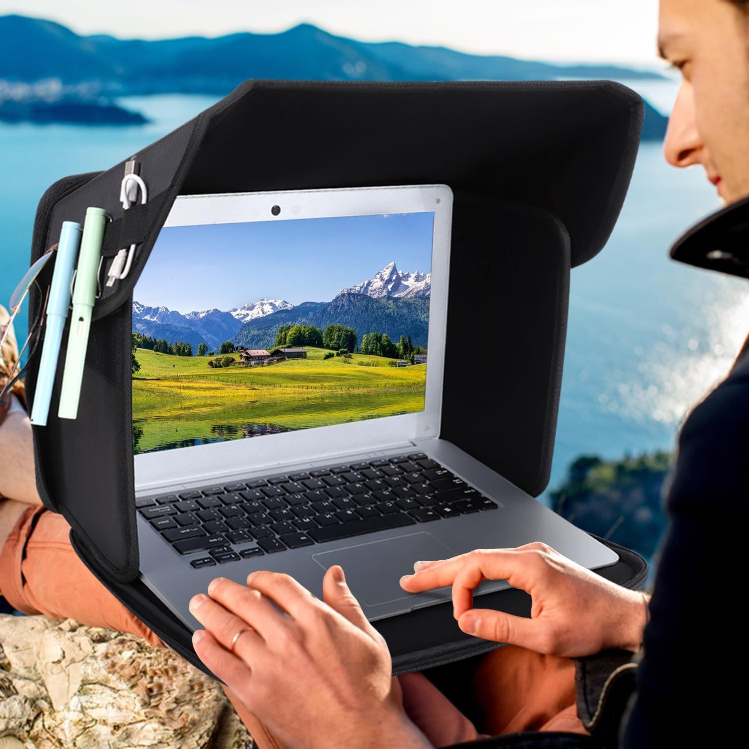 Foldable Laptop Sunshade Cover for 15-16” Laptops – Sun Glare Protection Hood