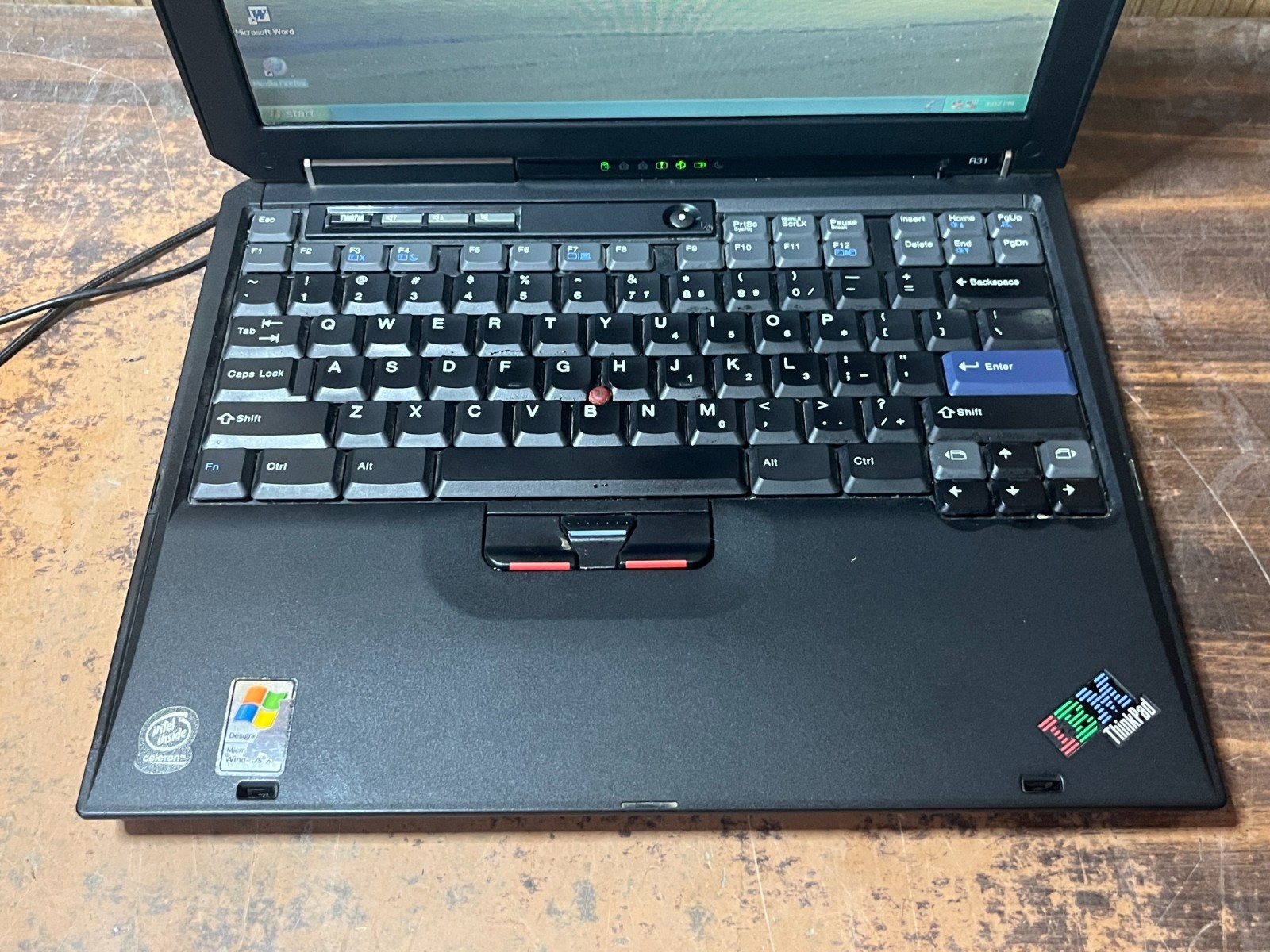 IBM ThinkPad R31 14″ Retro Collector Vintage Laptop Windows XP Pro Parallel Port