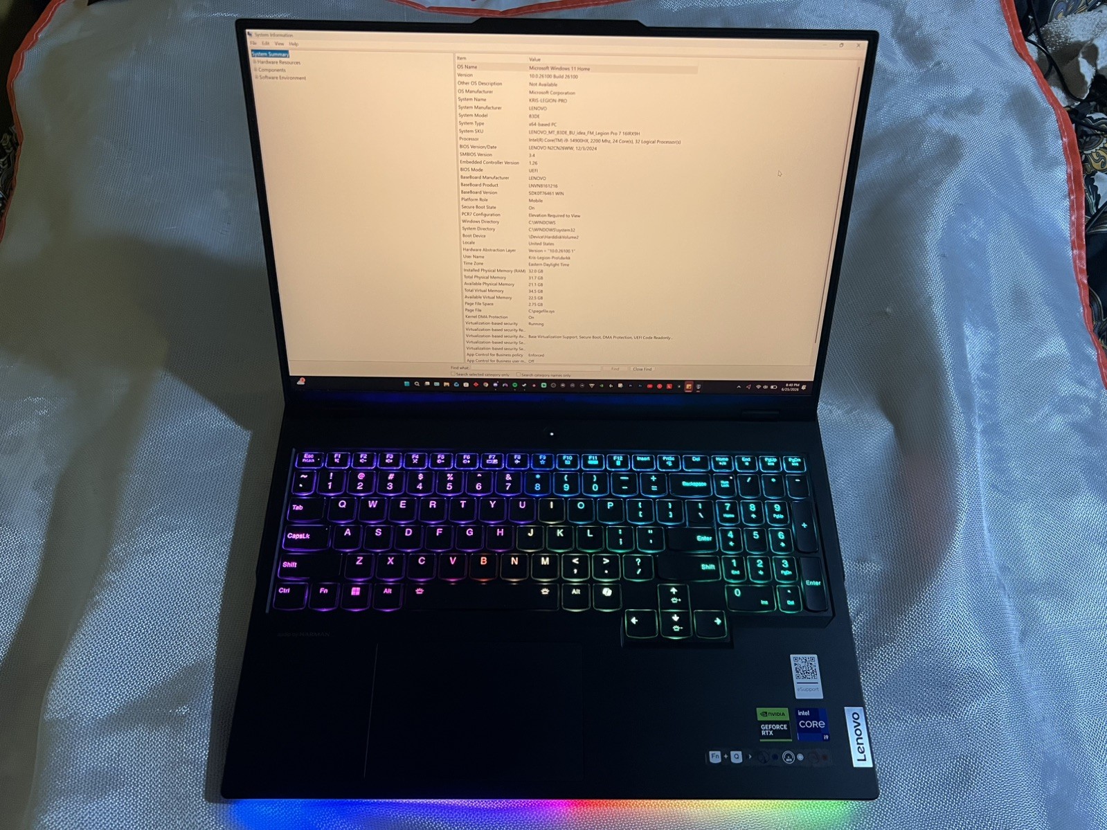 Lenovo Legion Pro 7 16IRX9H 16″ i9-14900HX 32GB RAM 2TB SSD GeForce RTX 4080