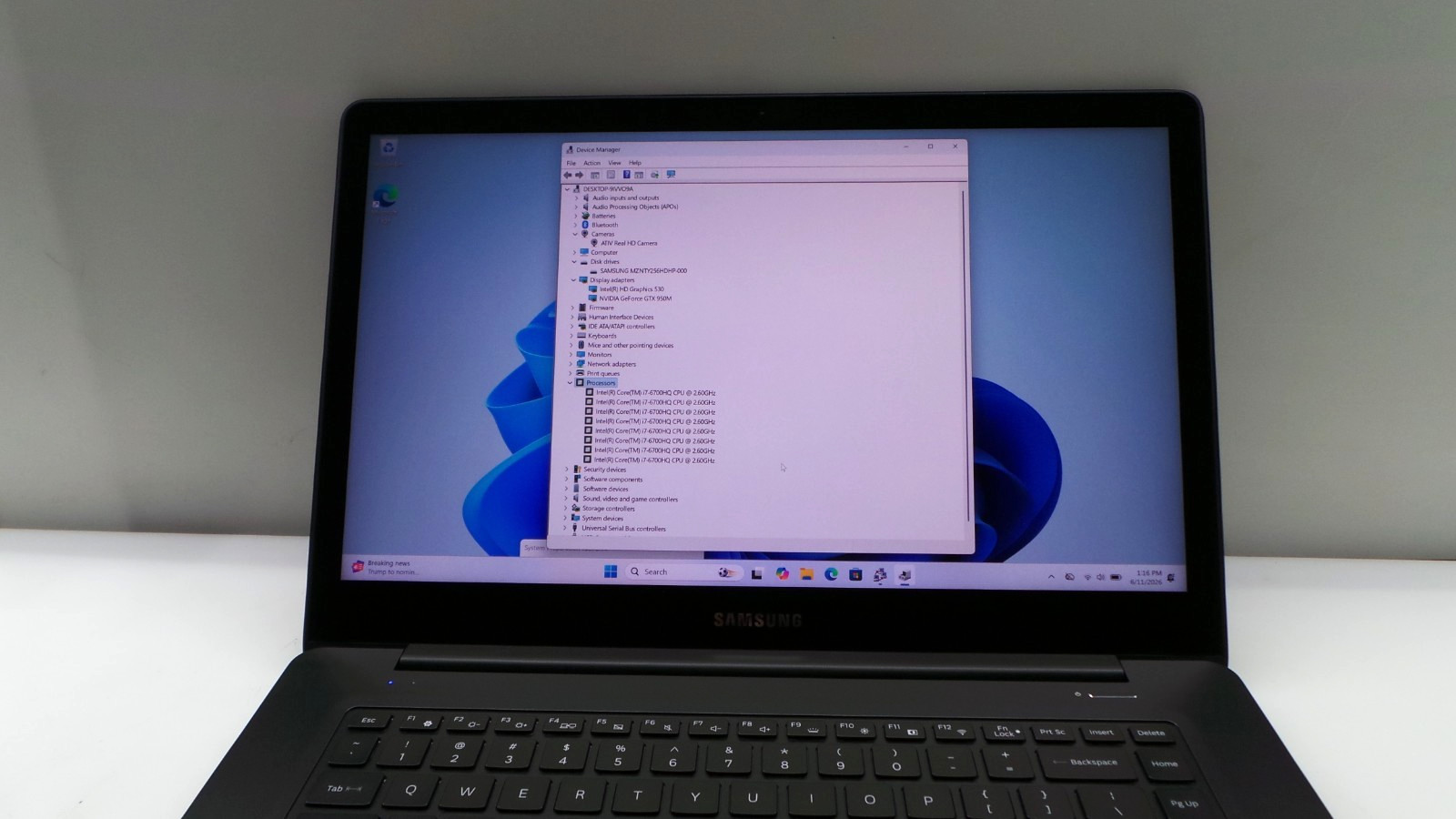 Samsung Notebook NP940Z5L | 15.6″ | i7-6700HQ | 8GB 256GB SSD | Touchscreen
