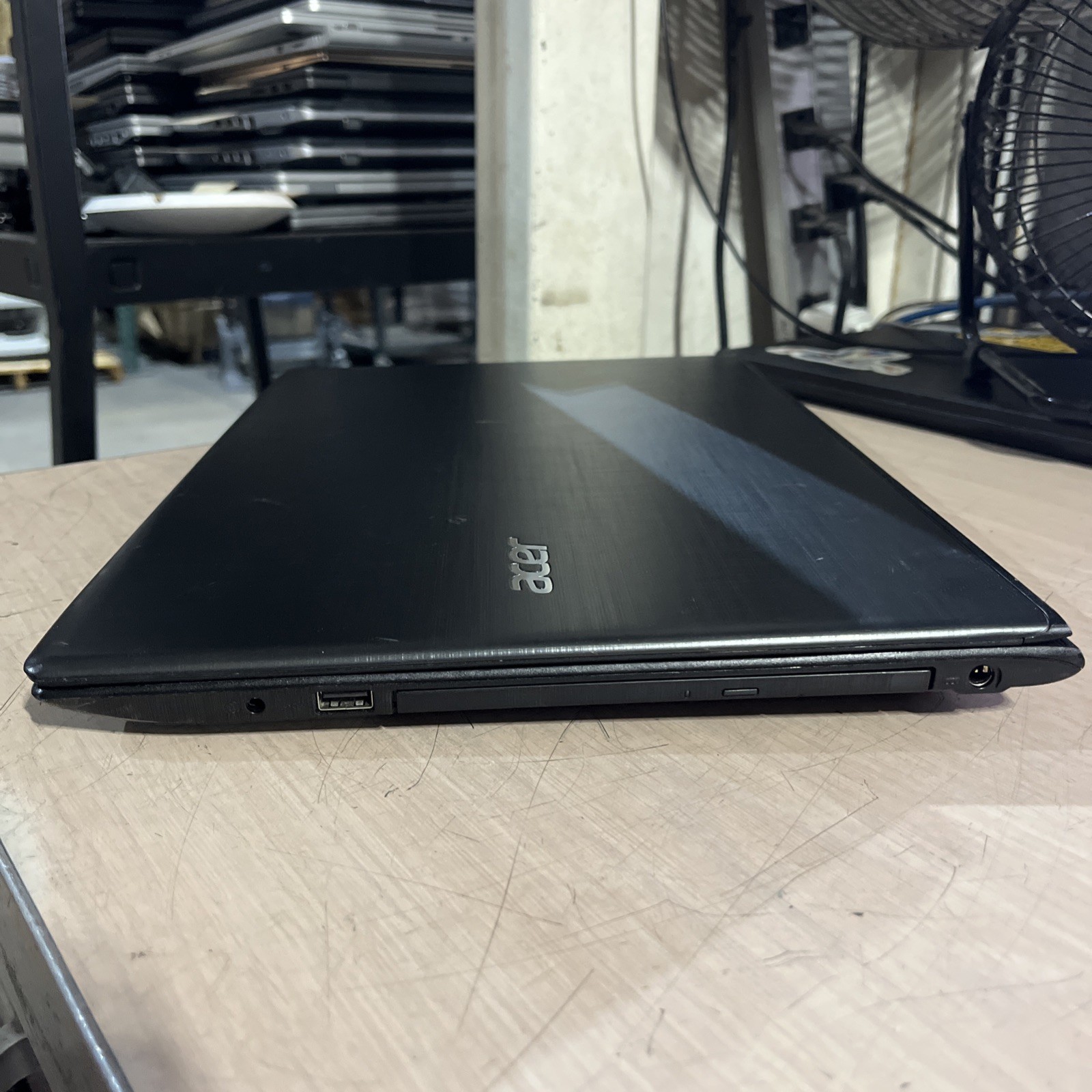 ACER ASPIRE E575 SERIES INTEL CORE I3 7TH GEN 8GB RAM NO HD