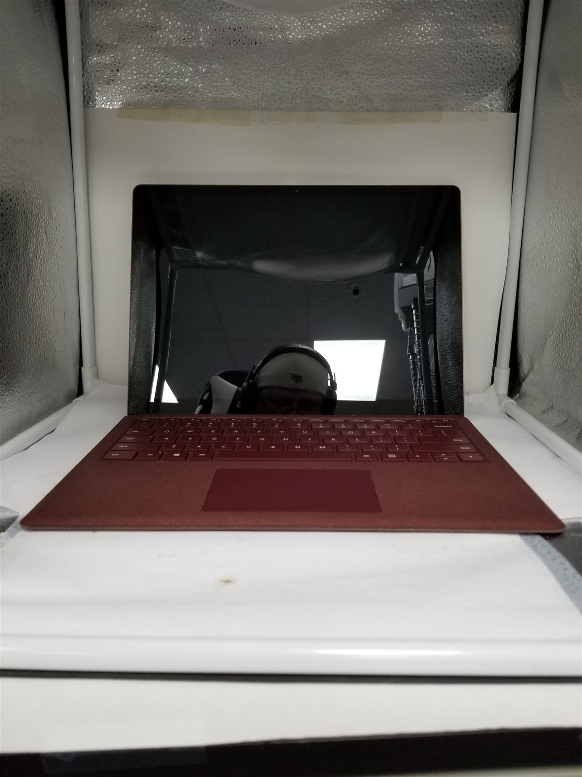 Microsoft Surface Laptop Core i5 13.5″ 8GB/256GB Burgundy Fully Working VG6302