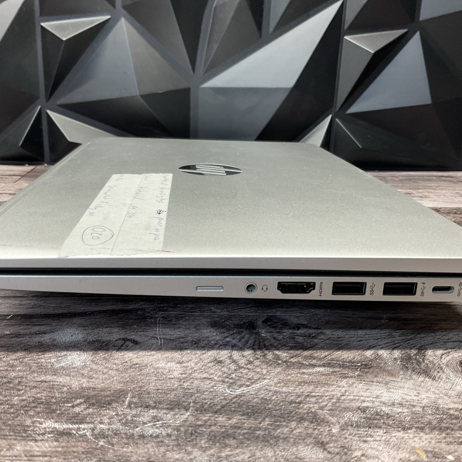 HP Pro mt440 G3 / Celeron / No RAM Laptop Notebook PC / O20