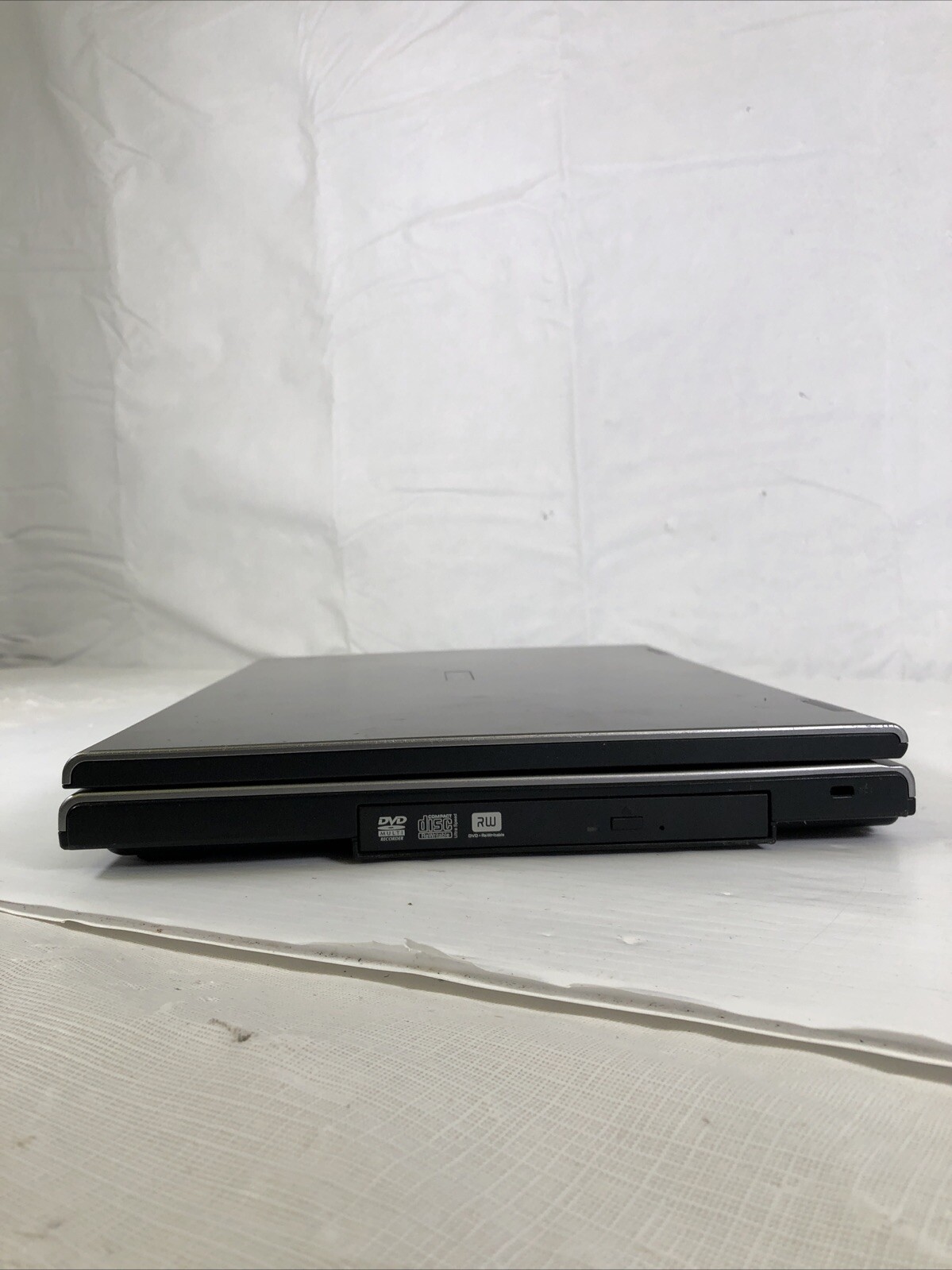 15.4” Toshiba Tecra A8-S8414 Laptop 120 GB HDD / 1 GB RAM / PARTS / BAD SCREEN