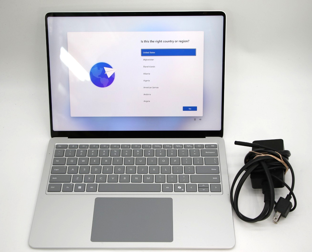 Microsoft Surface Laptop 7 13.8” Snapdragon X1E80100, 16GB RAM, 512GB SSD -2036