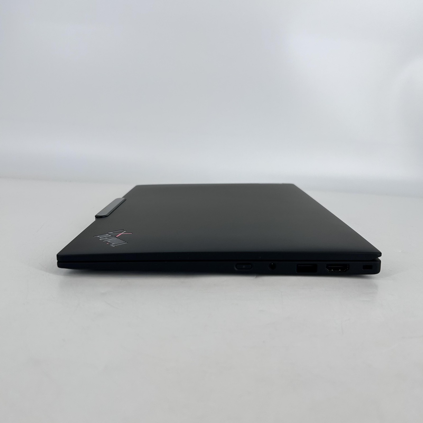 Lenovo ThinkPad X1 Carbon Gen 13 14 FHD+ TOUCH 2.1 GHz Ultra 7 265U 32GB 4TB SSD