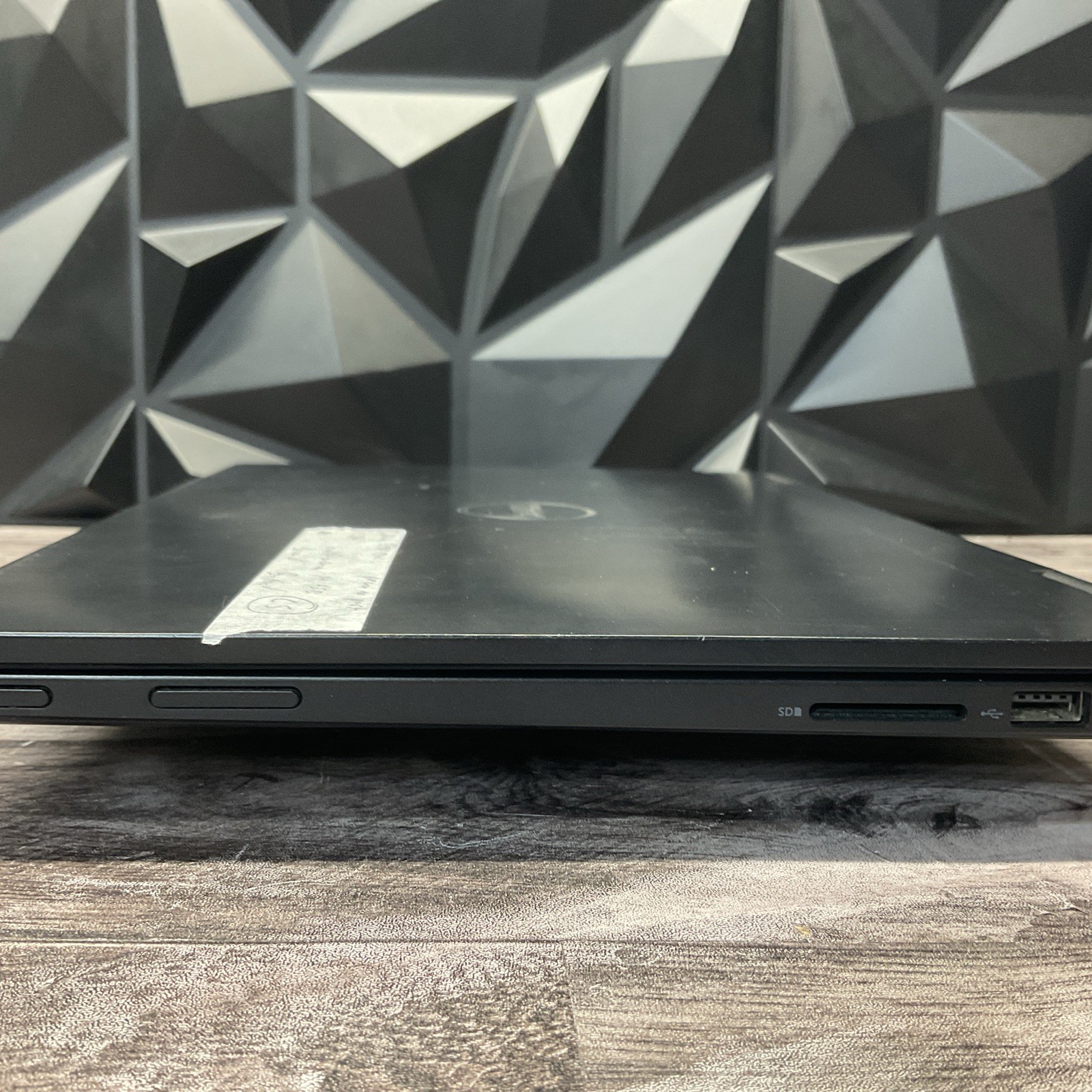 Dell Latitude 3390 2-in-1 / i5 8th Gen / No POST / No RAM / No SSD / C5