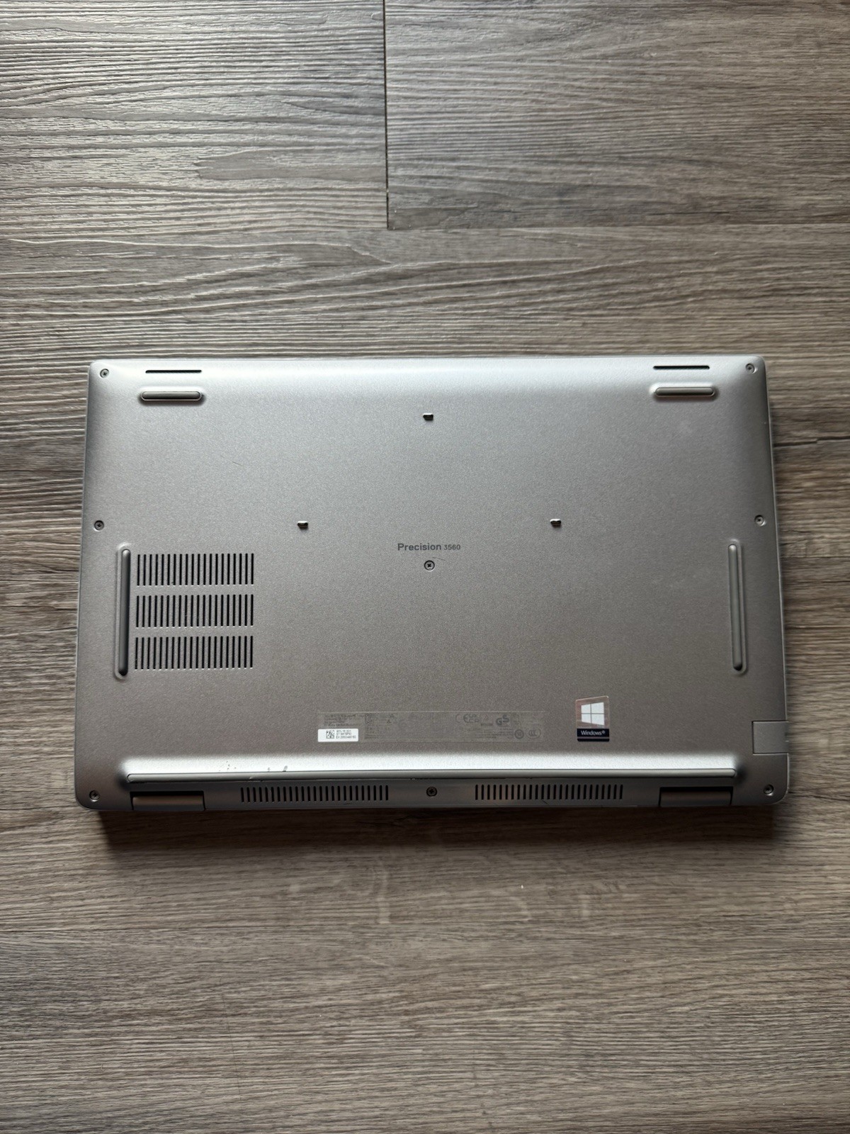 Dell Precision 3560 15.6″ i7-1185G7 32GB RAM Intel Iris Xe graphics NO SSD
