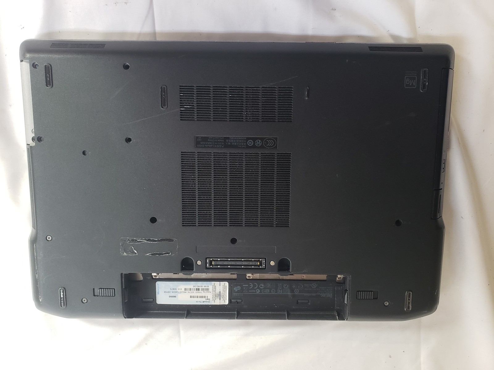 Dell Latitude E6520 Intel Core i5-2520M 4 GB No Drive 15.6″ 1600×900
