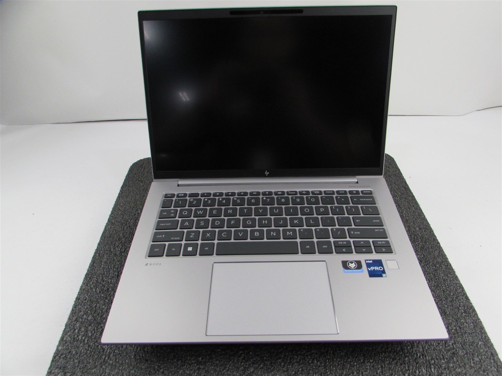 HP ZBOOK FIREFLY 14 (G9) 1920X1080 FHD CORE I5-1250P 256GB SSD 16GB RAM NO O.S