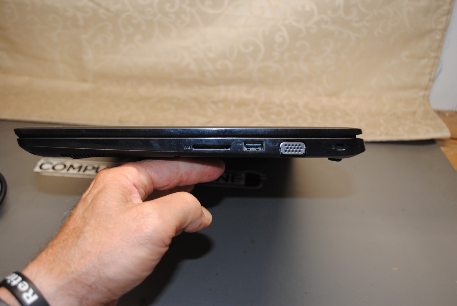 Dell Latitude 3400 Win 11 pro i5-8265U 1.6GHz 8GB Ram 256GB nvme FREE SHIPPING