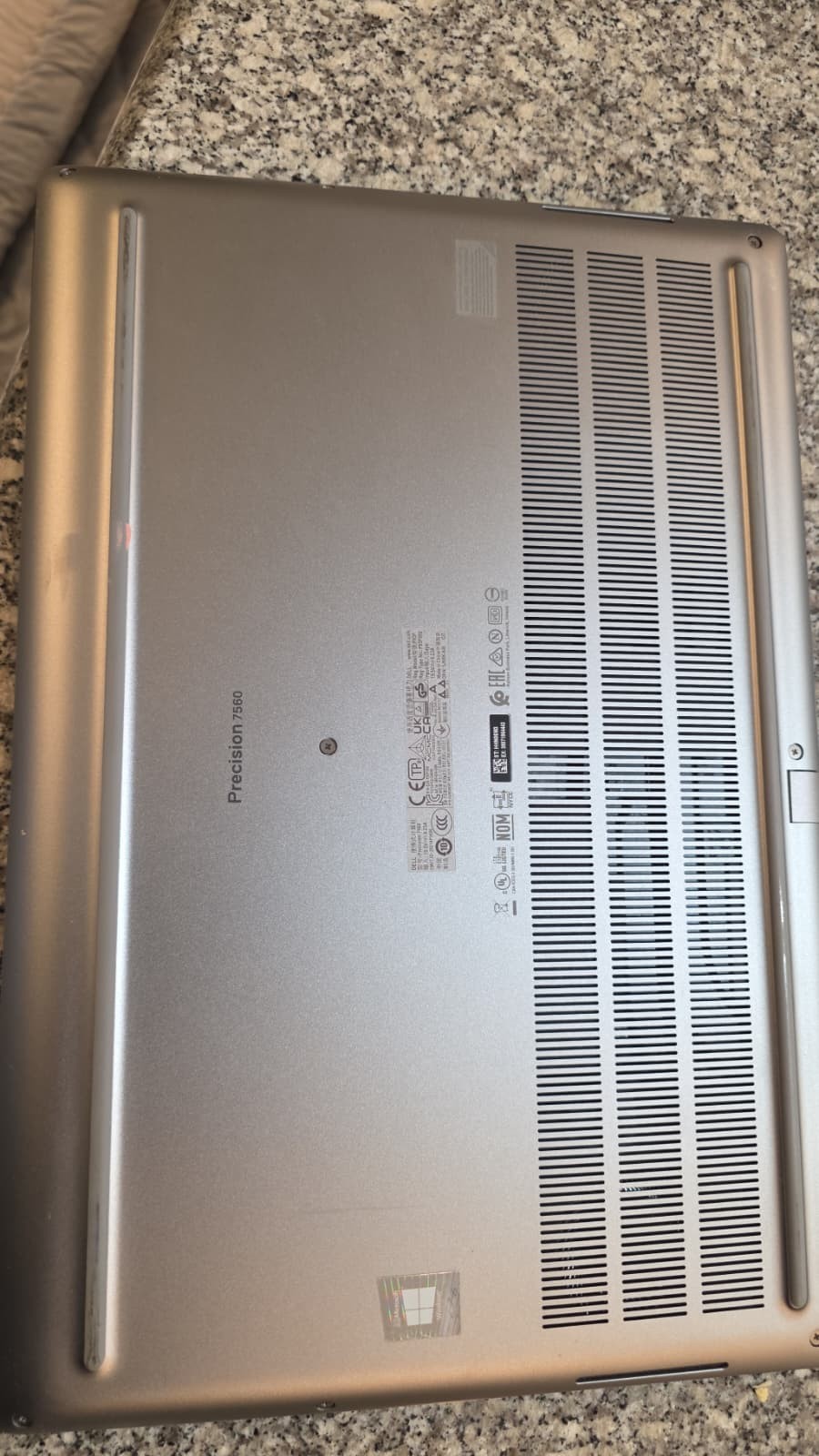 Dell Precision 7560 i9-11950H 48GB RAM 1TB NVMe NVIDIA T1200 W11Pro