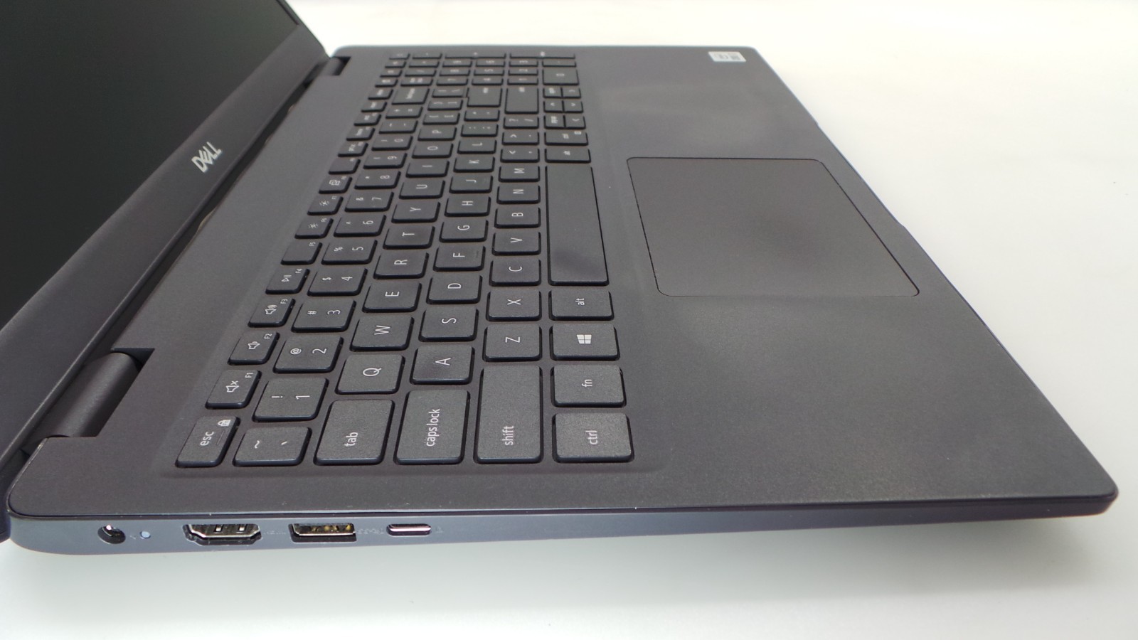 Dell Latitude 3510 15.6″ | i7-10510U 1.80GHz | 16GB RAM 256GB NVMe | WIN 11 PRO