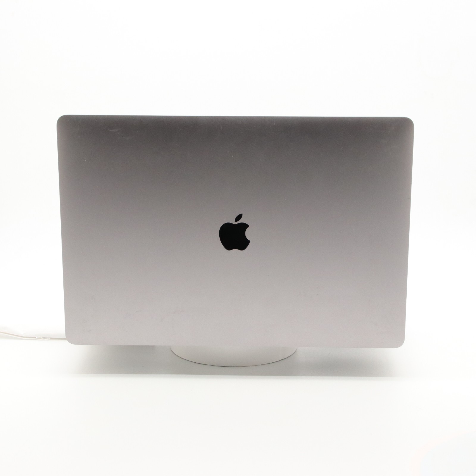 Apple MacBook Pro 15″ 2018 – Intel i9 6-Core Radeon 560X 4GB RAM 32GB 512GB SSD