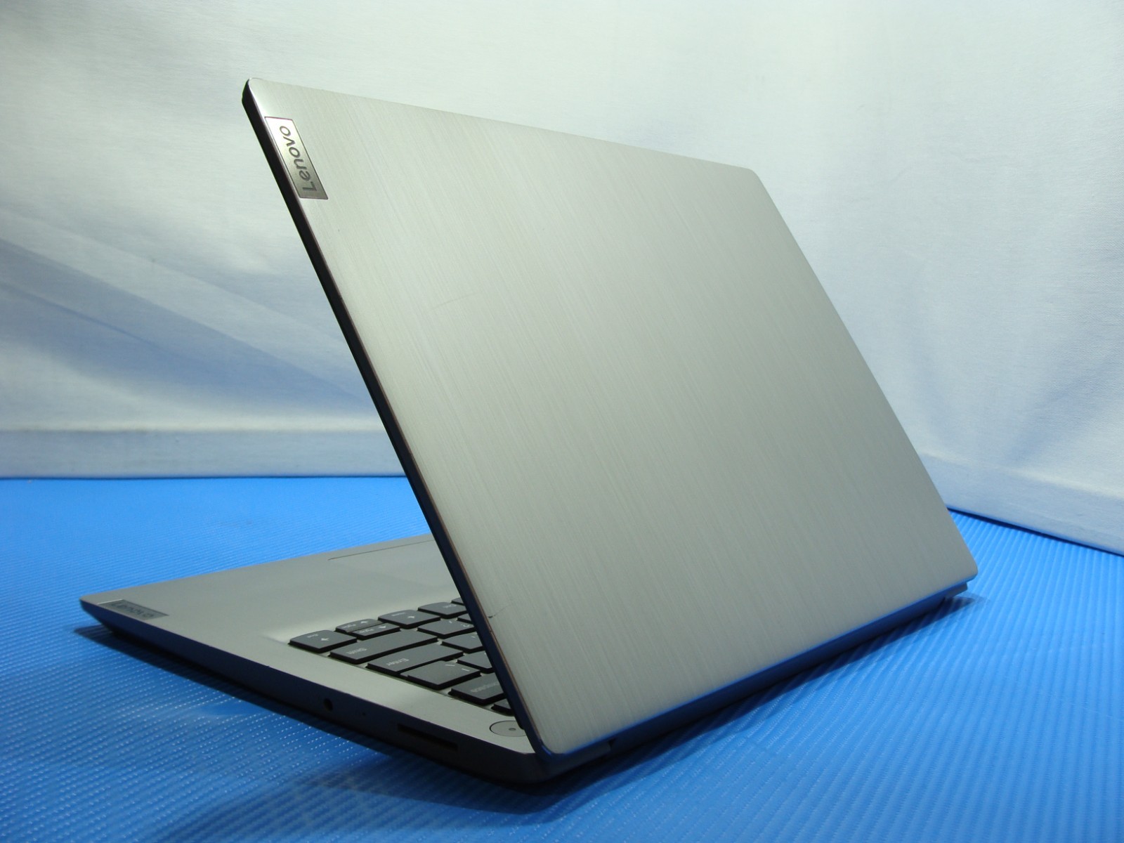 Lenovo IdeaPad 3-14IML0 14″ FHD Core i5-10210U 1.6GHz 8GB 512GB W11Home +Charger