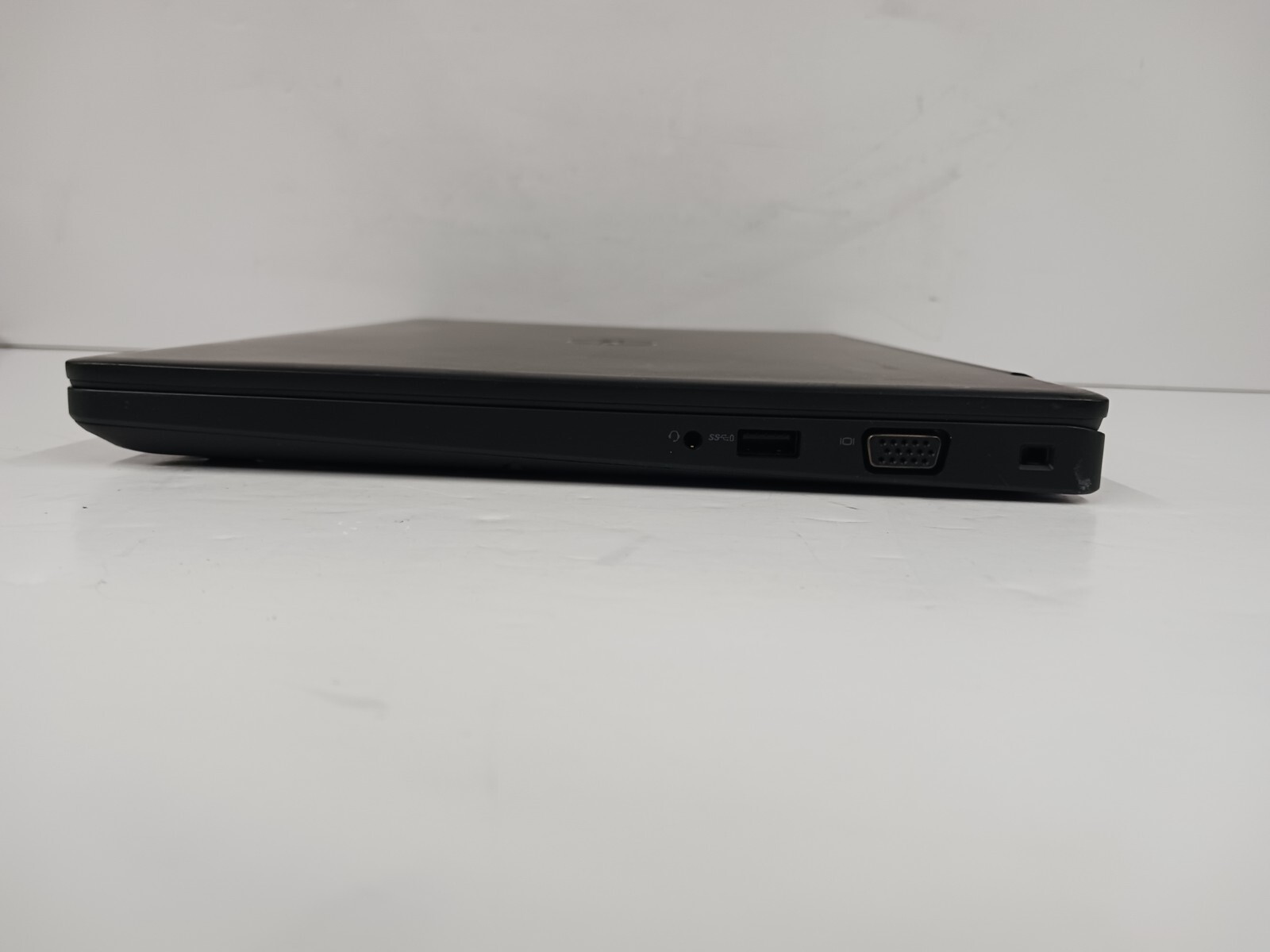 14″ DELL LATITUDE 5480 w/Intel i5-6300U @ 2.40GHz 16GB RAM 256GB SSD, NO OS
