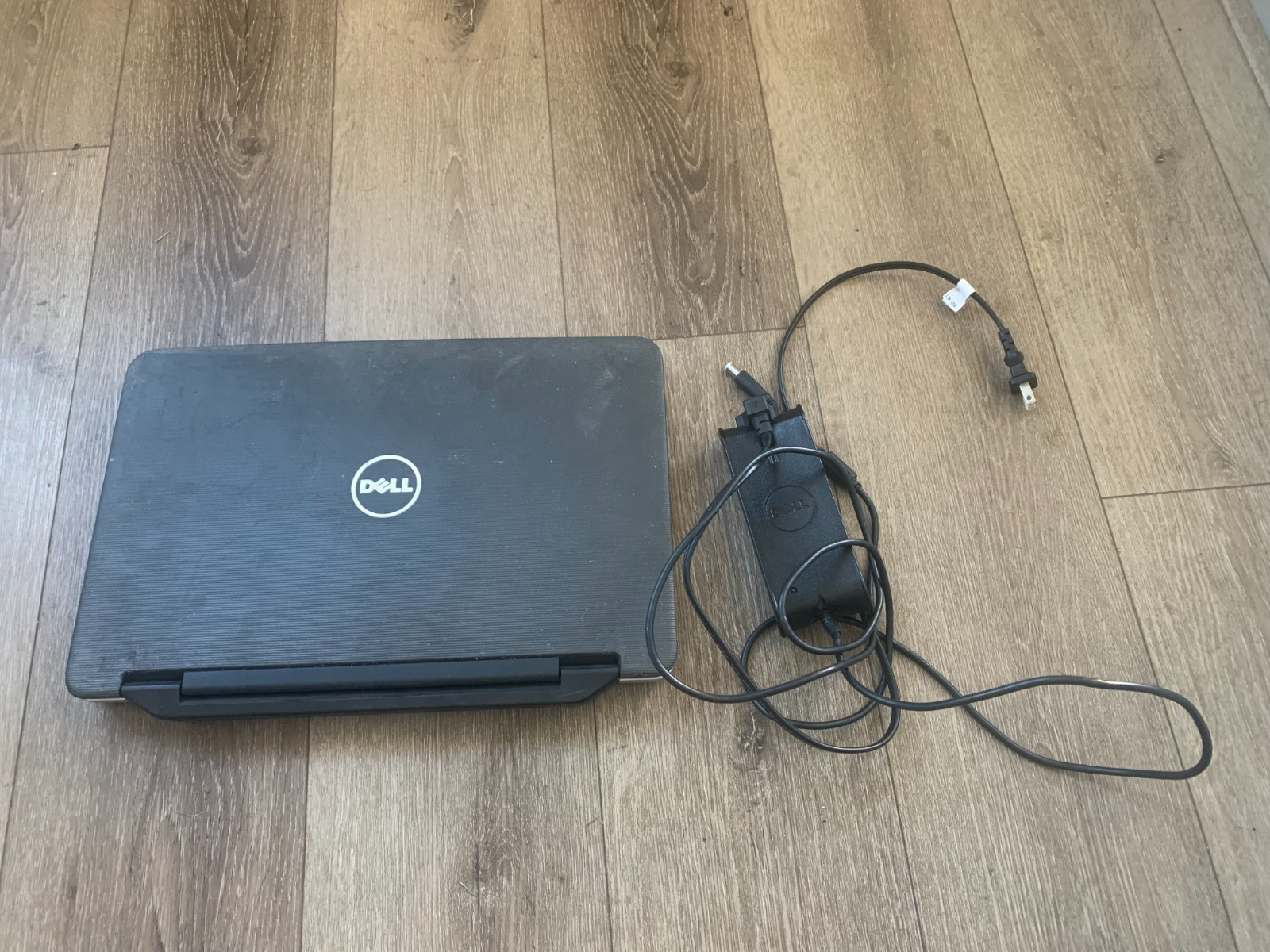 Dell Vostro 1540 15.6″ Core i3 M370 2.40GHz 3GB RAM 500GB HDD Win 10 Pro