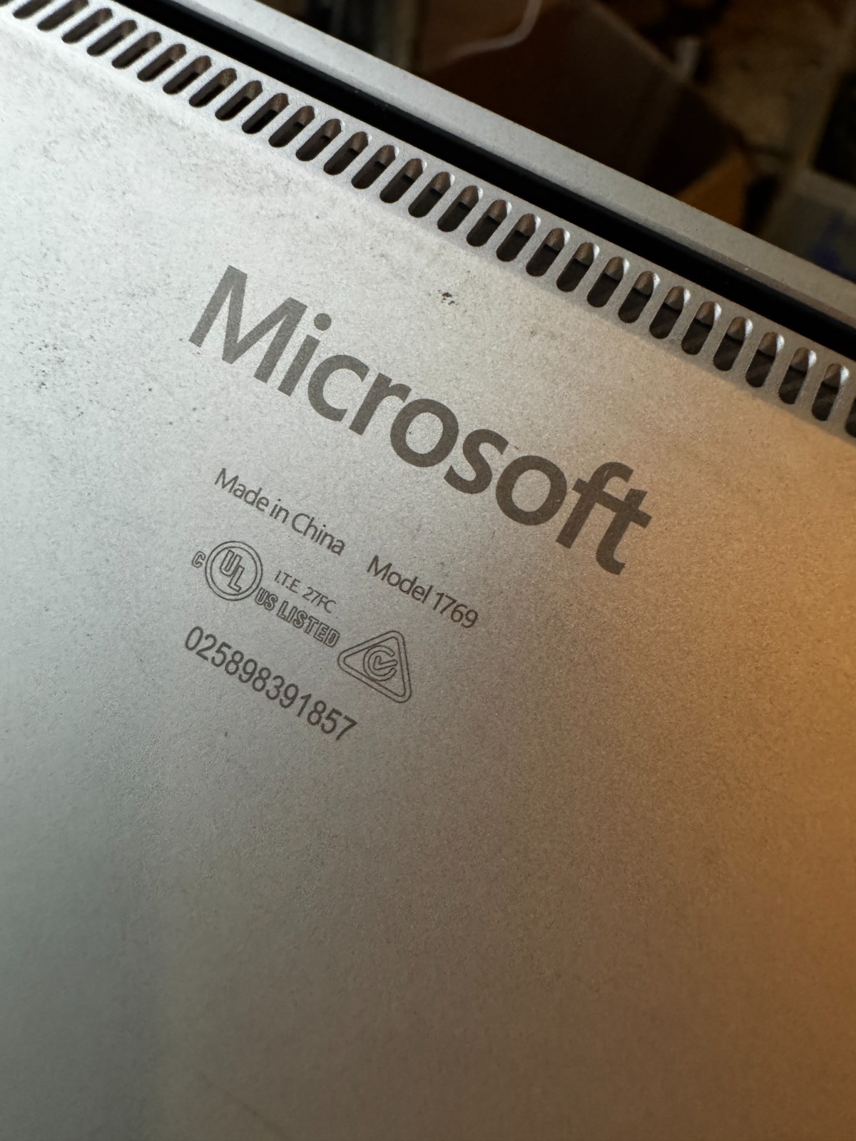 Microsoft Surface Laptop 2 1769 Core i5-8350U, 16GB RAM, 256GB SSD, Win11 #3612