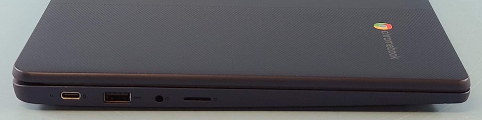 Lenovo IP Slim 3 Chrome 14M868 82XJ0000US 14″ Chromebook Octa-Core 4GB 64GB eMMC