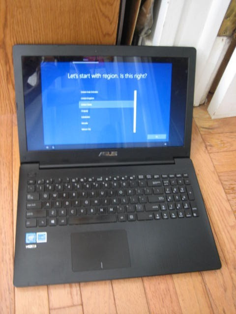 ASUS WINDOW 10 LAPTOP AND 4 GB RAM WITH POWER CHARGER MODEL NUMBER X553S